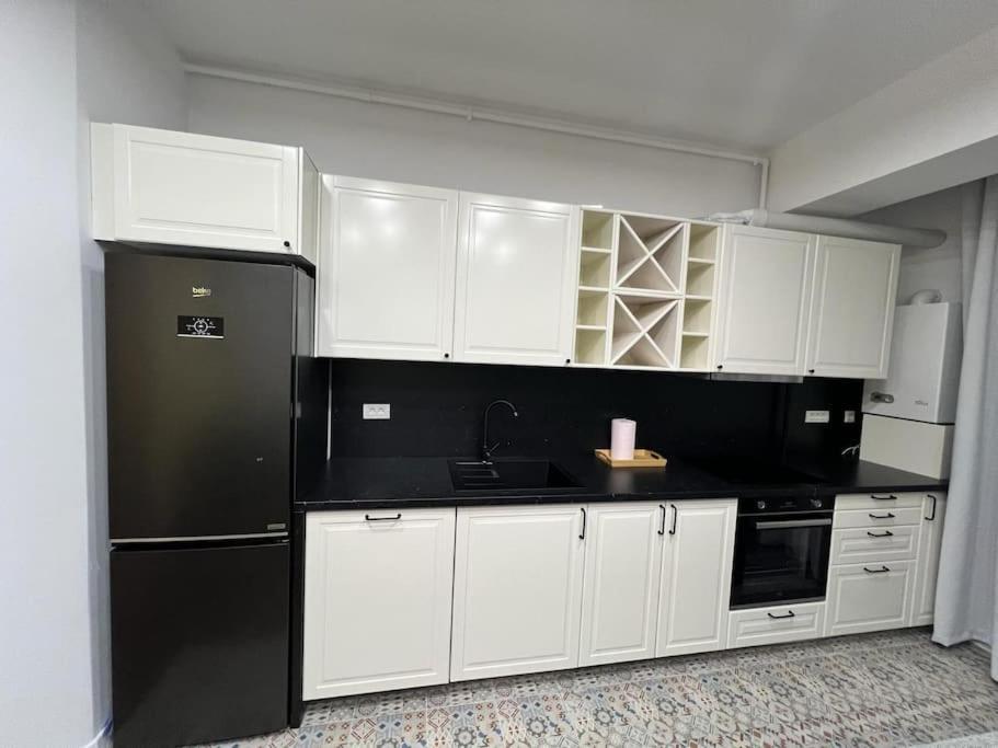 Stylish Newly Renovated Feels Like Second Apartment *