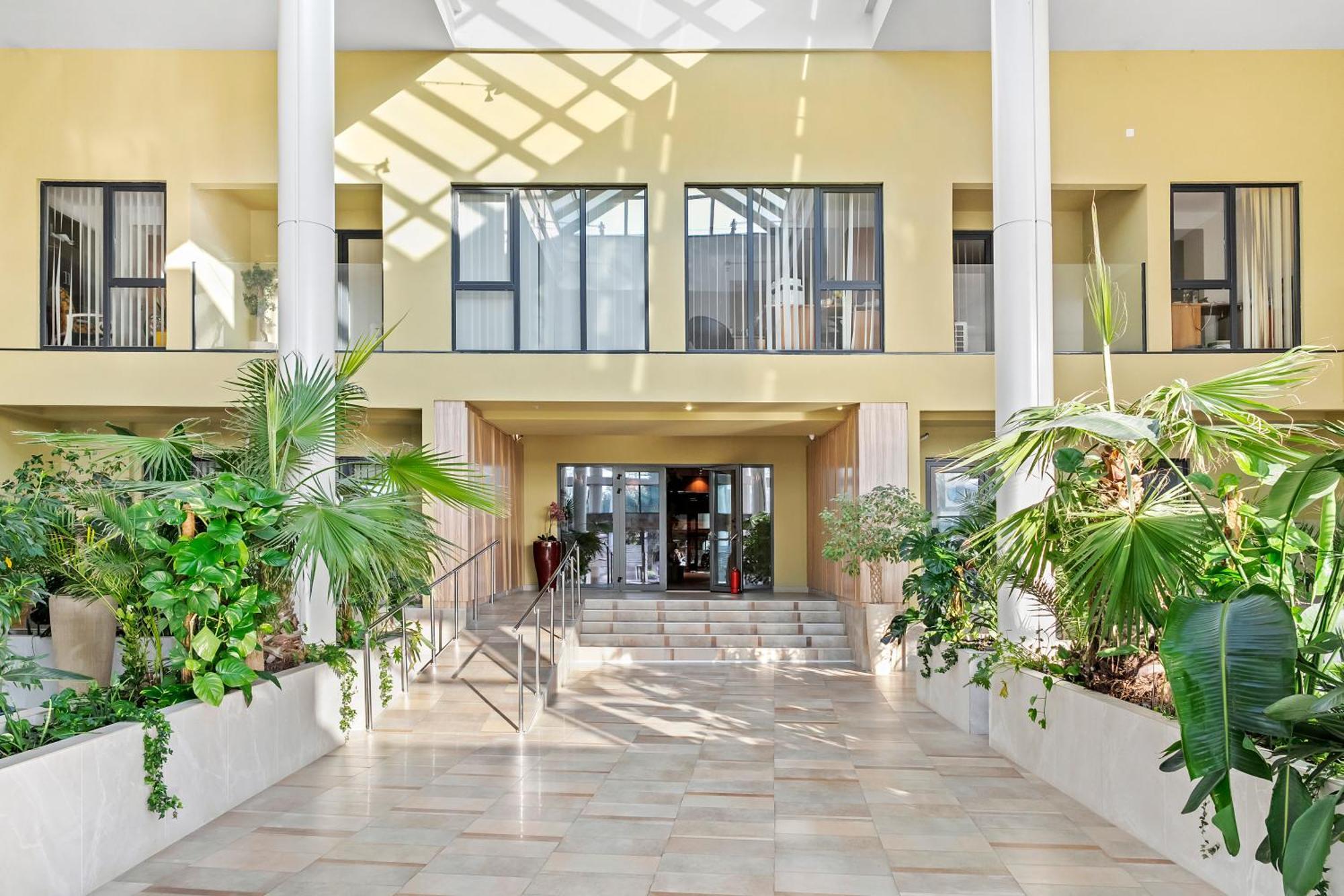 Rin Luxury Pool & Apartment