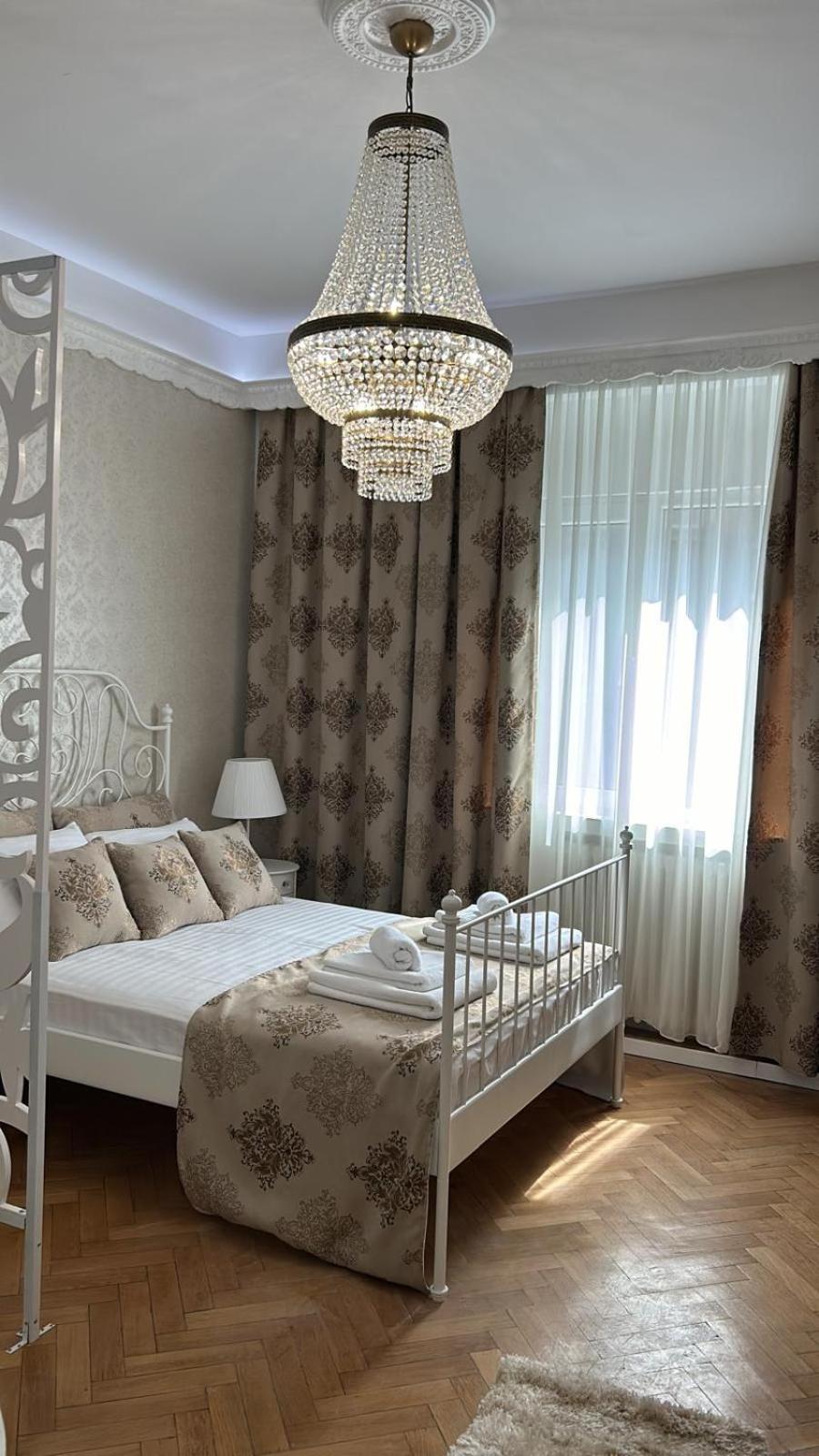 Apartament Elegant - Square Bucureşti