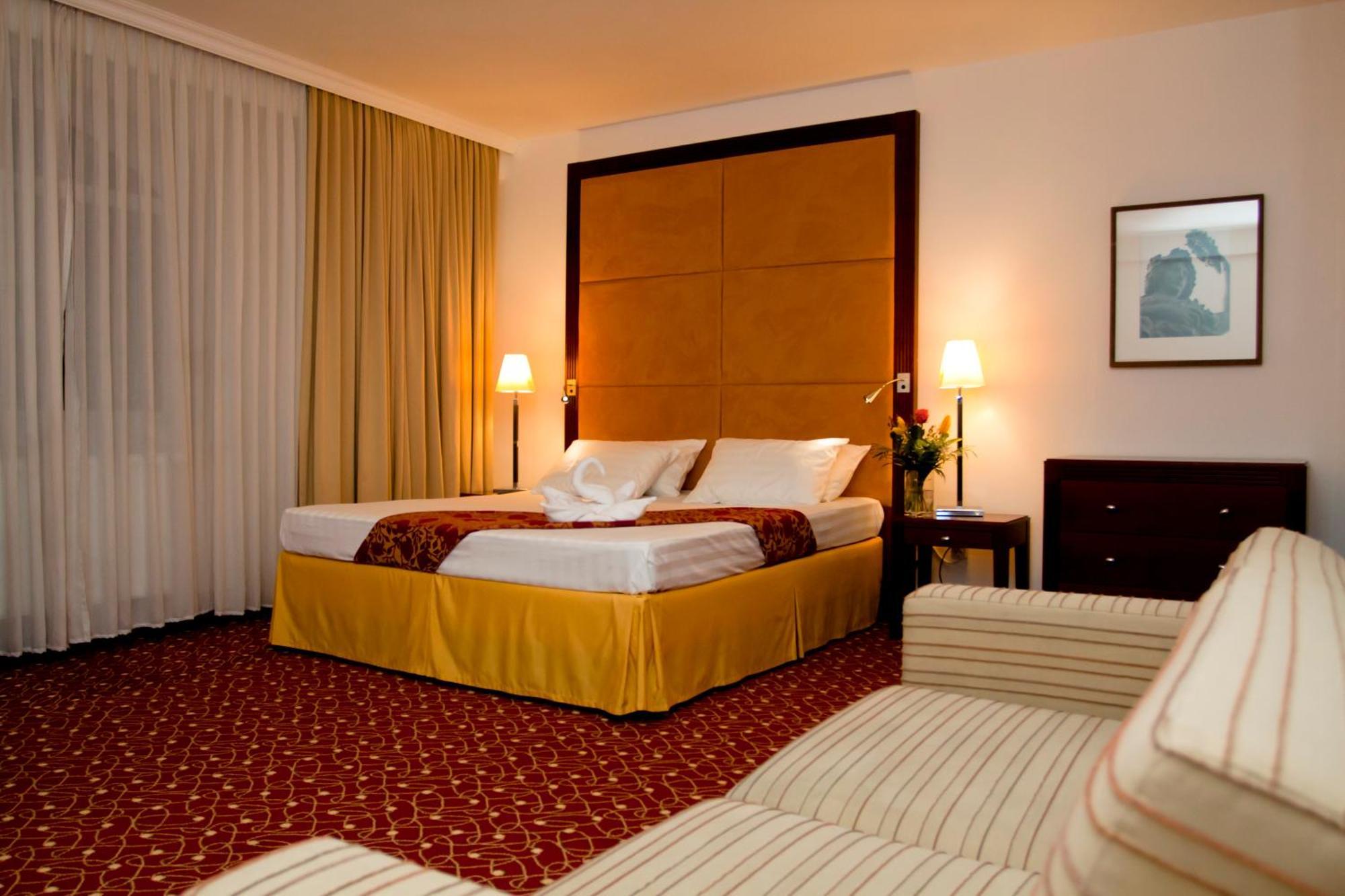 Hotel Visconti Militari 3*