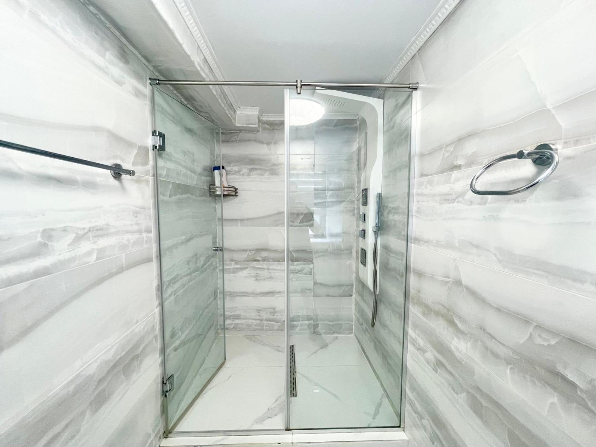 Old Town Retreat No 8 - - Half Ground Level With Windows - Demisol Apartament Bucureşti