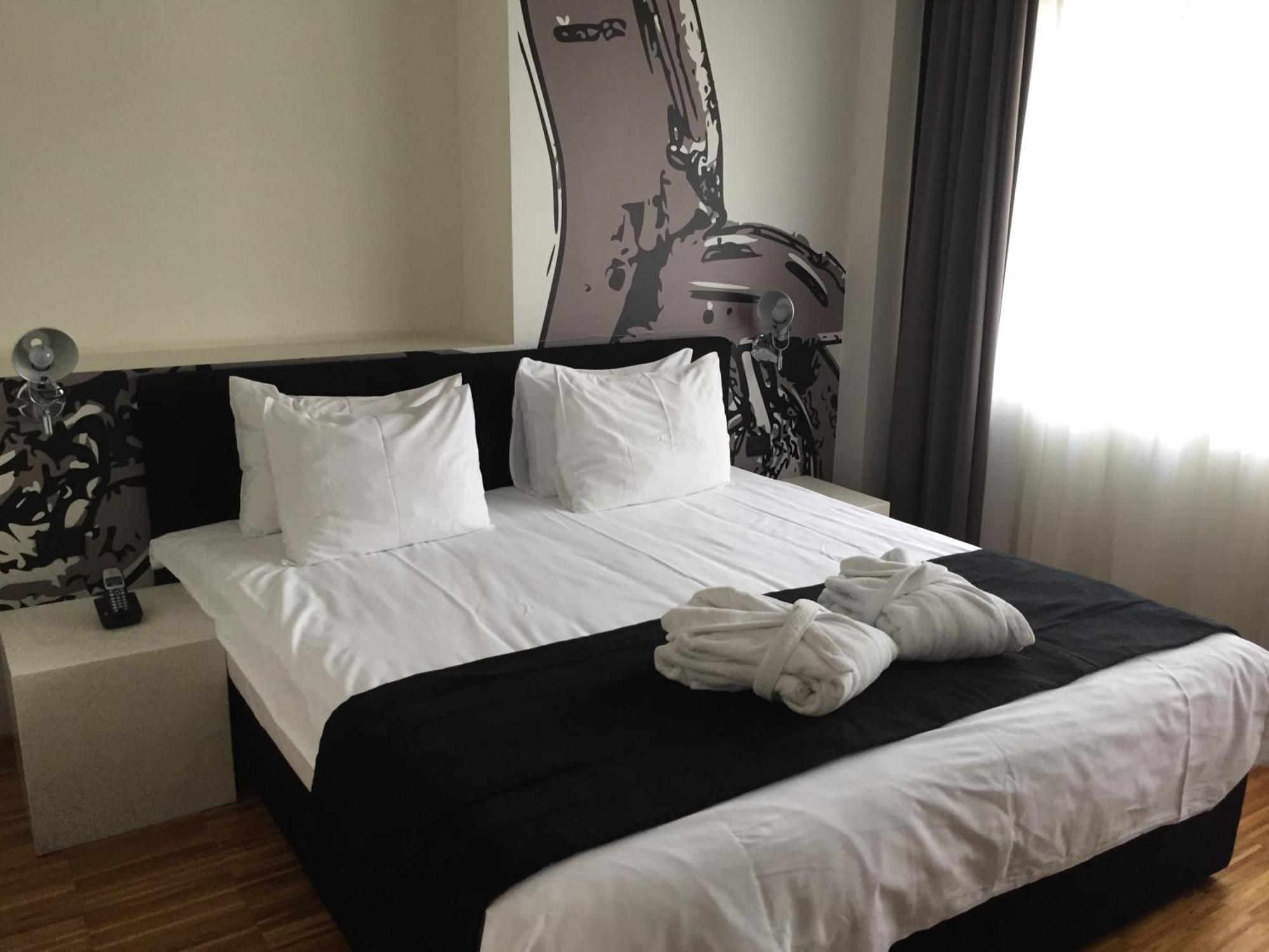 Hotel Sarroglia 4*