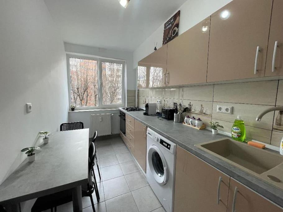 Urban 2bedroom Ultra-central Free Parking Apartment Bucharest