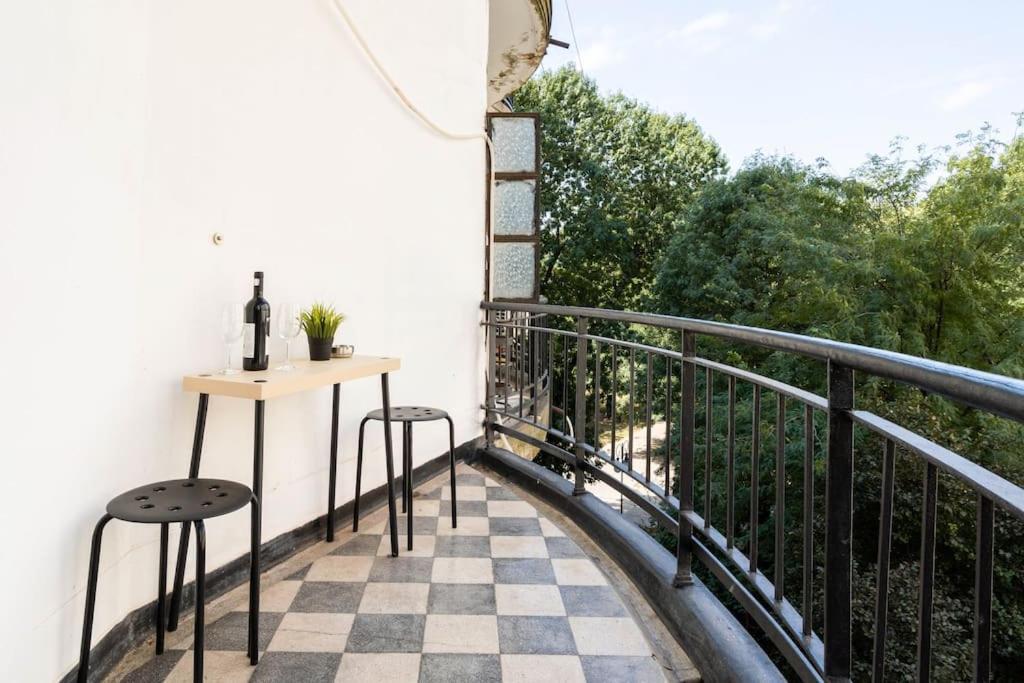Quiet And Classic With Cismigiu Park View