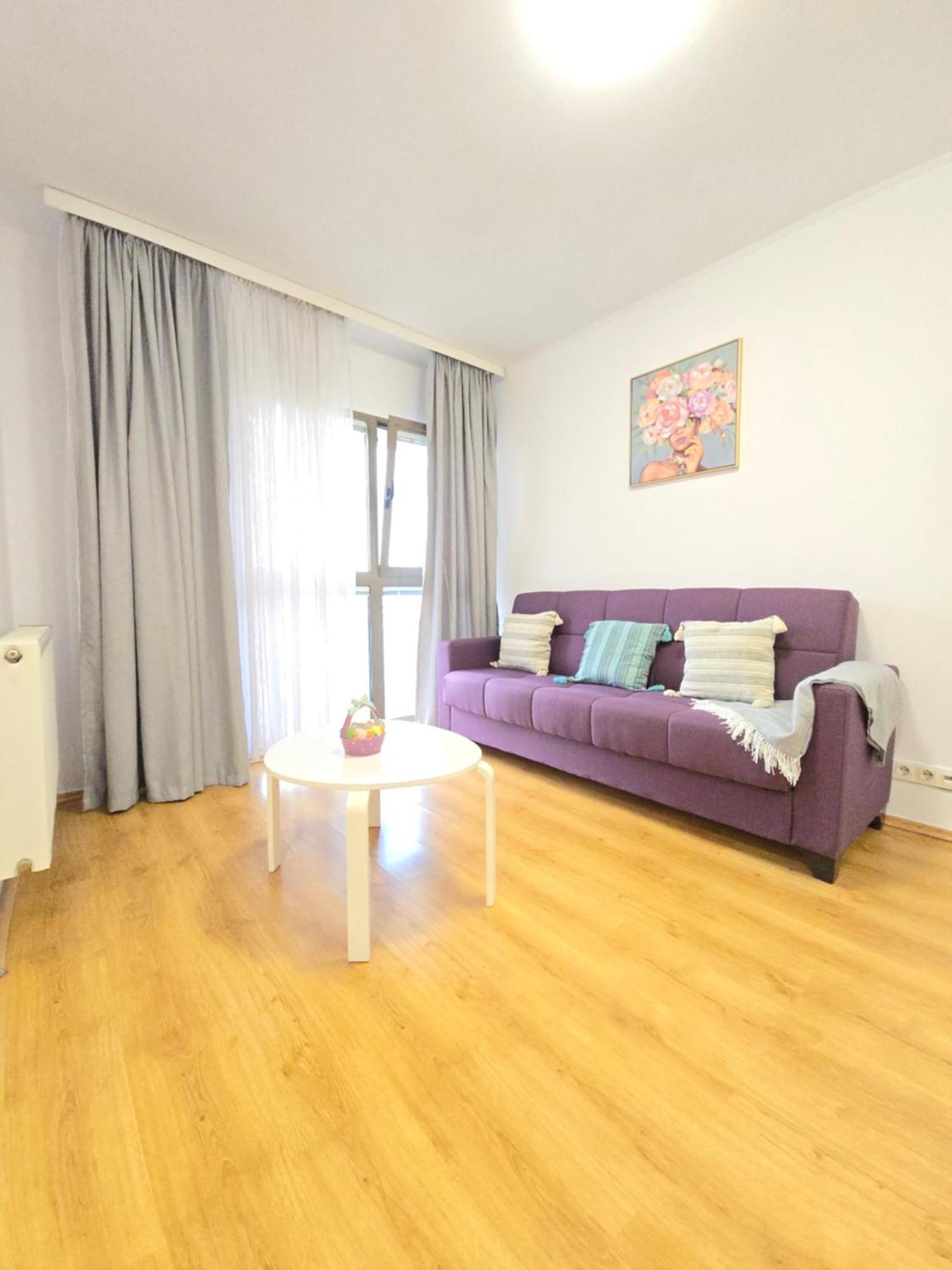 Apartament Sunrise - Lake&park View- Underground Parking