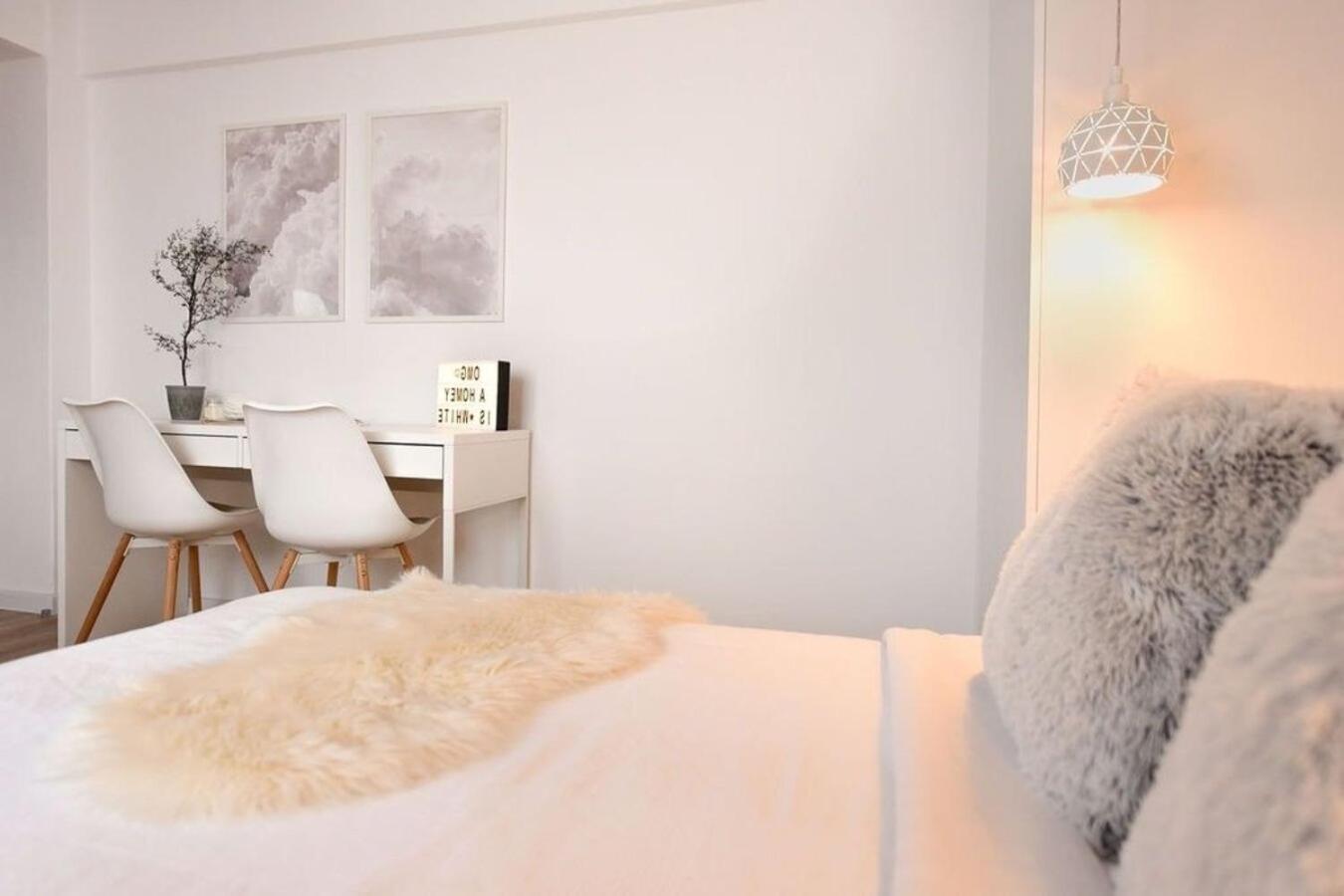 White Heaven Hideout * Bucareste
