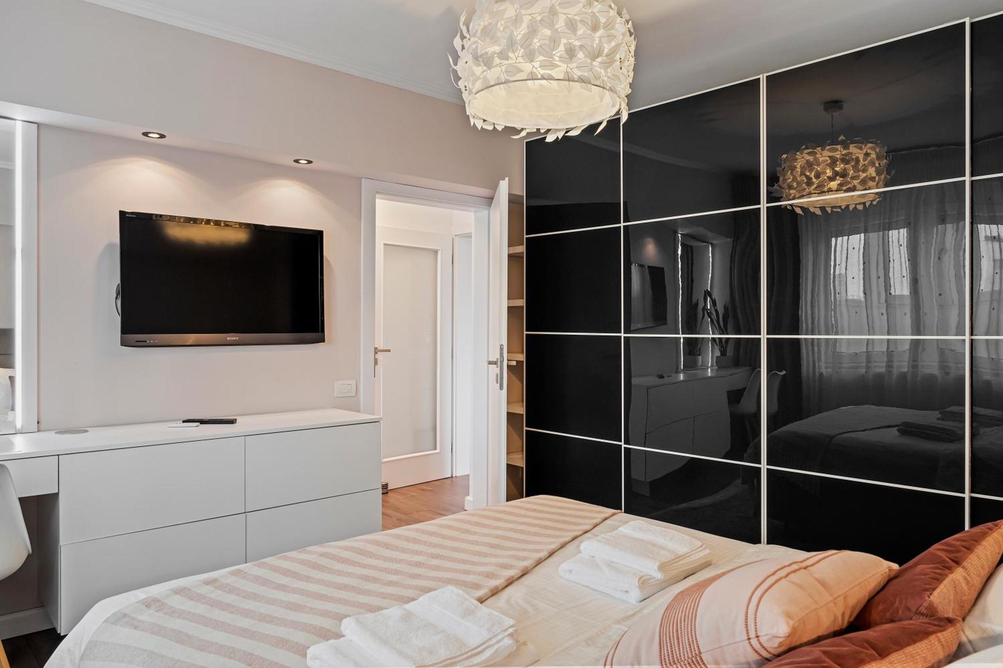 Apartment Parliament Retreat - Urban Hideaway Bucharest