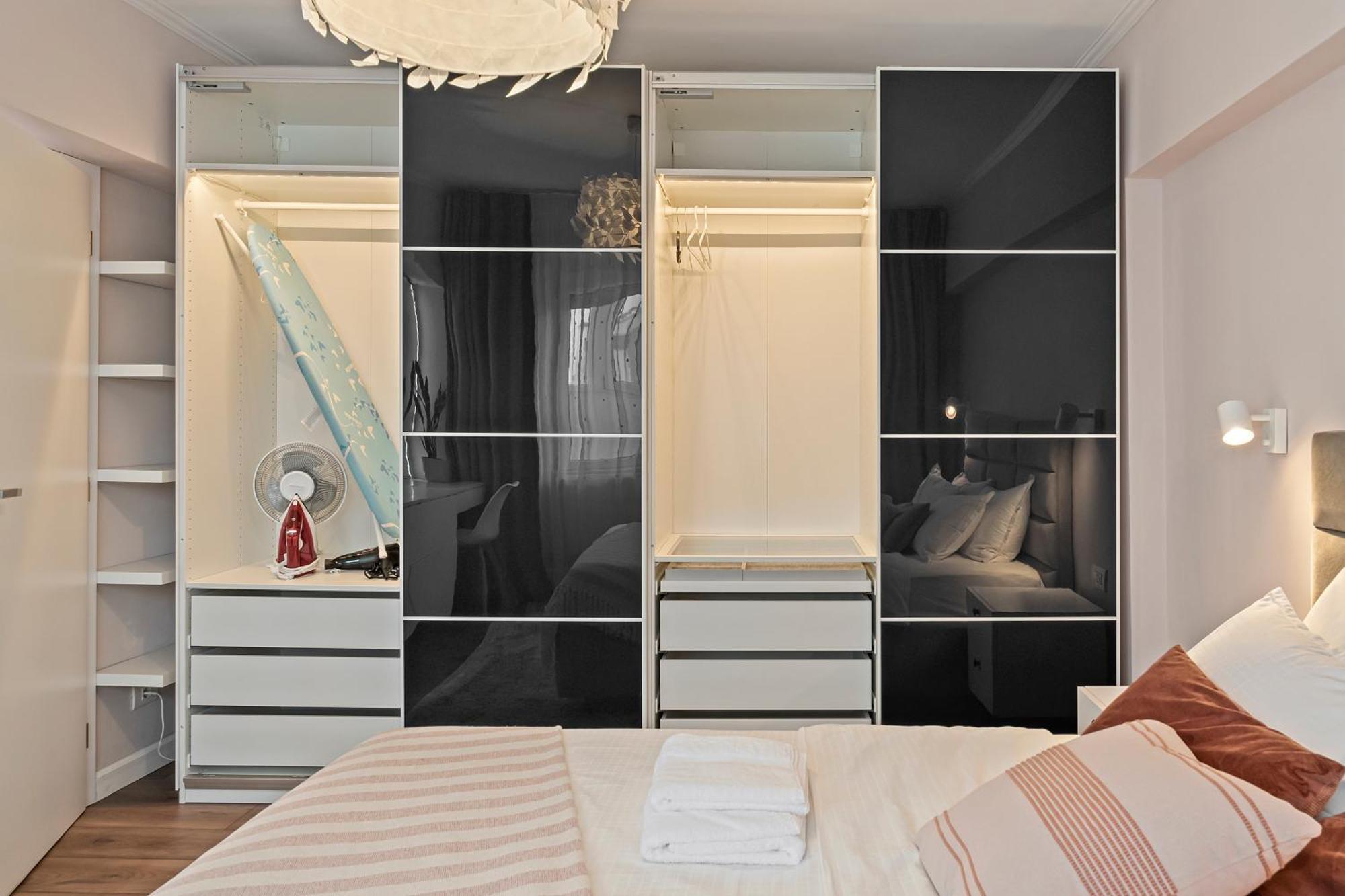 Parliament Retreat - Urban Hideaway Apartment Bucharest