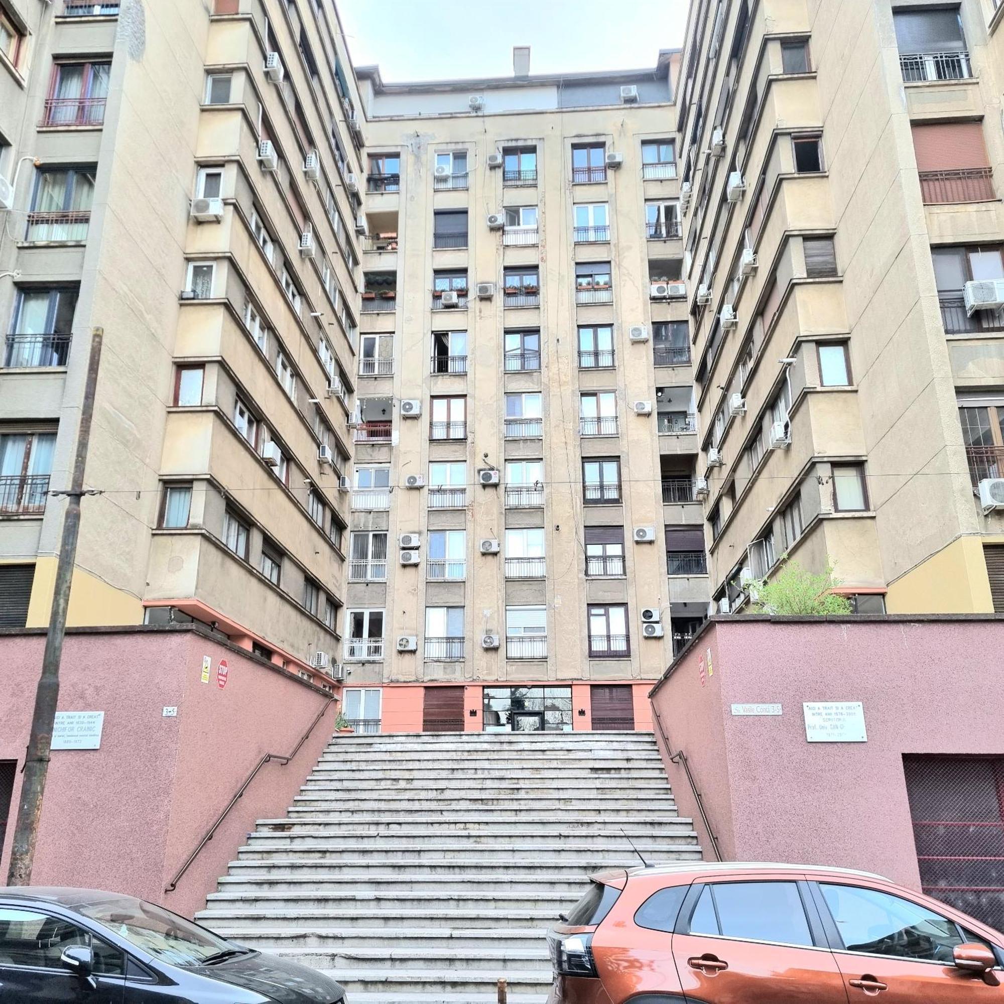 Steps2 Old Town & Metro - Heart Of History Bucharest
