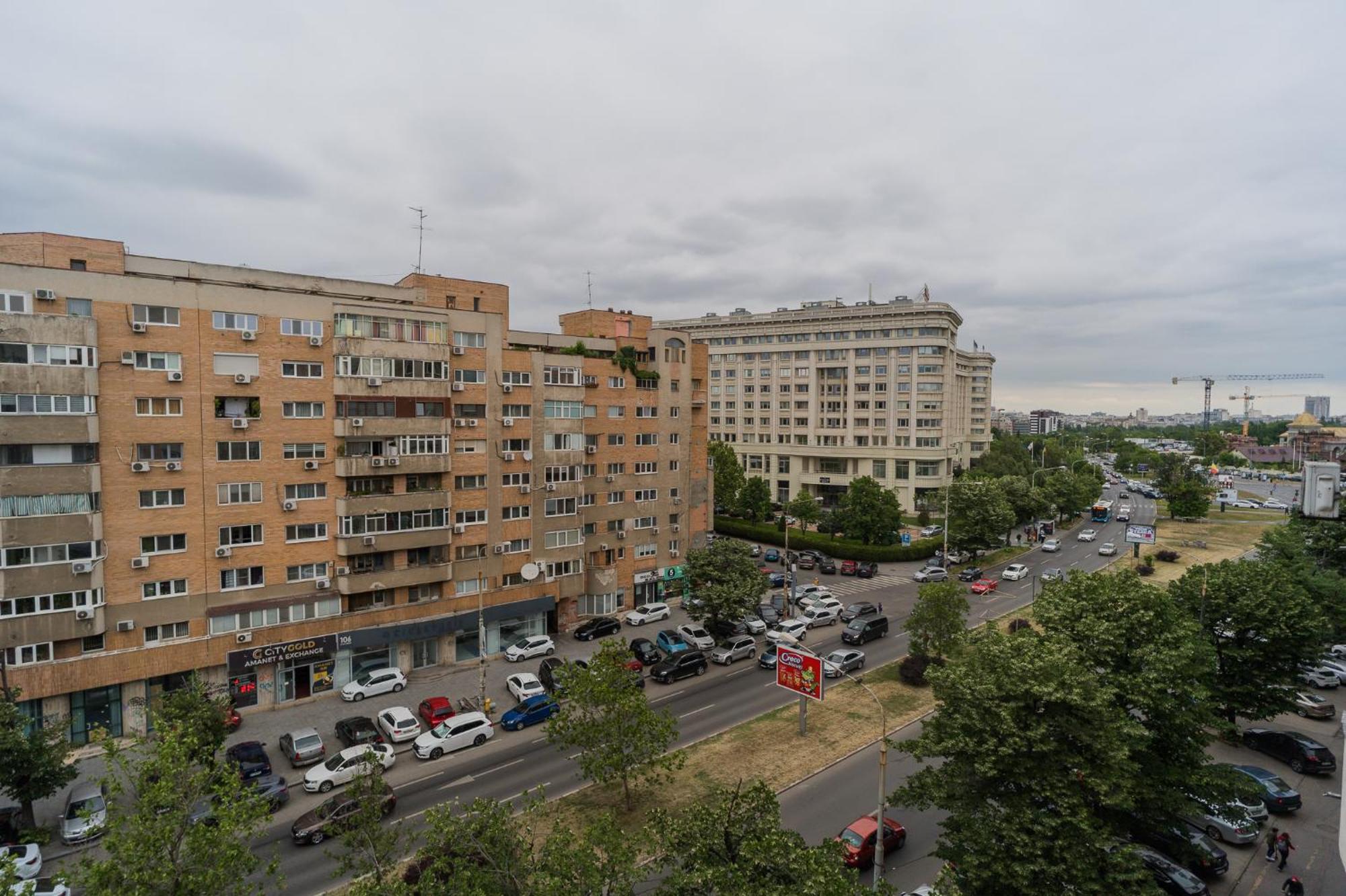 Spacious Near City Center * Bucureşti