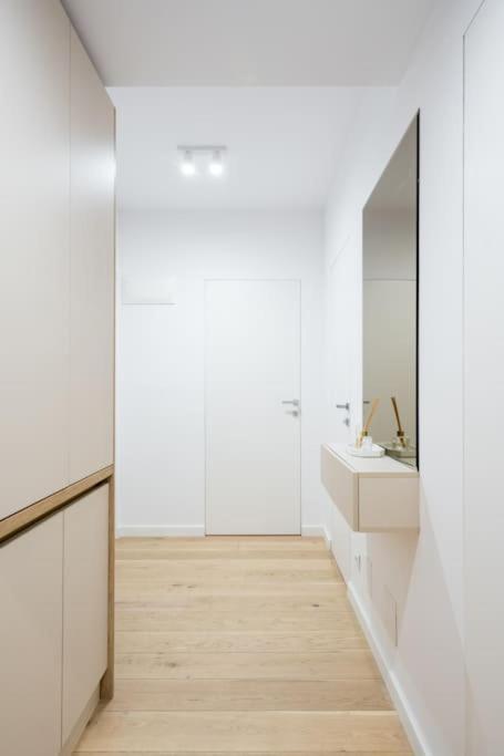 Soft Cloud 1br In Business Area * Bucharest