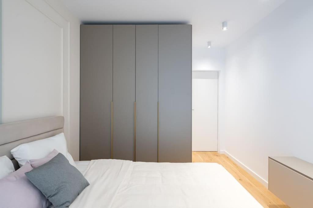 Apartment Soft Cloud 1br In Business Area *