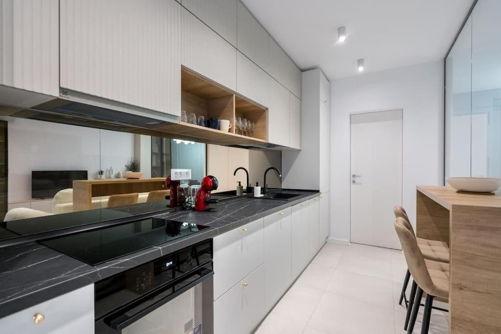Apartment Soft Cloud 1br In Business Area *