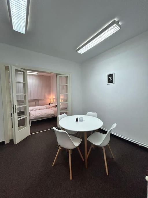 Ultra-central Spacious Near Old Town