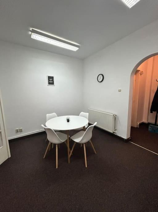 Ultra-central Spacious Near Old Town * Bucureşti