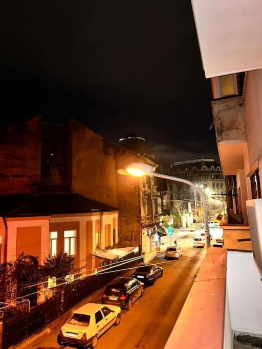 Ultra-central Spacious Near Old Town Bucureşti