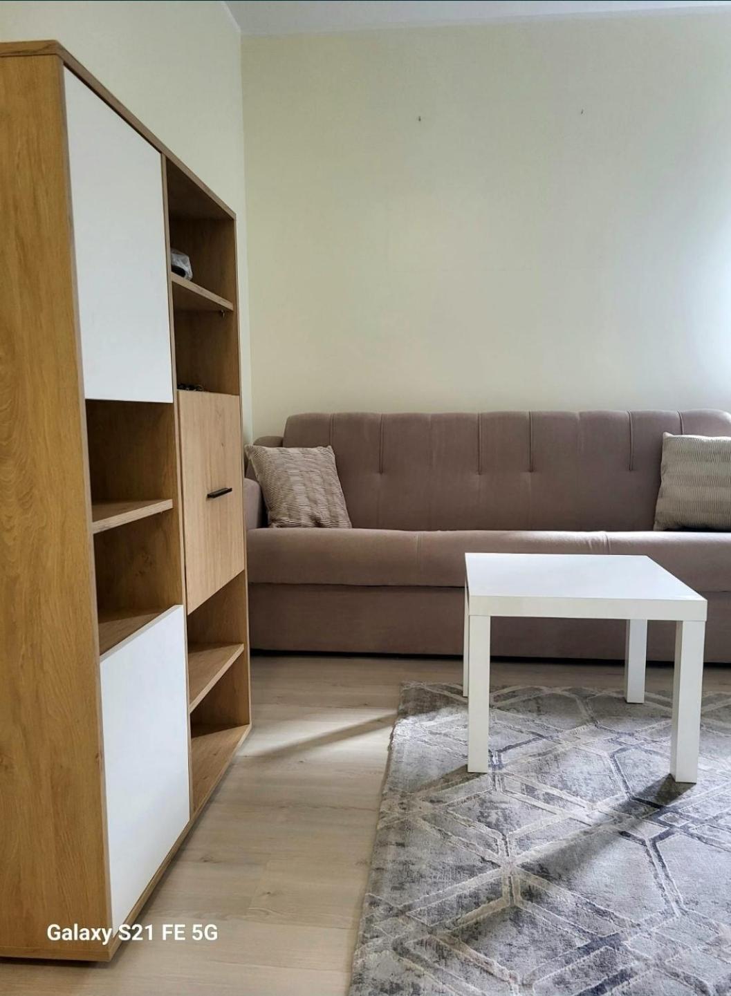 Apartment Garsoniera Auchan Titan Bucharest