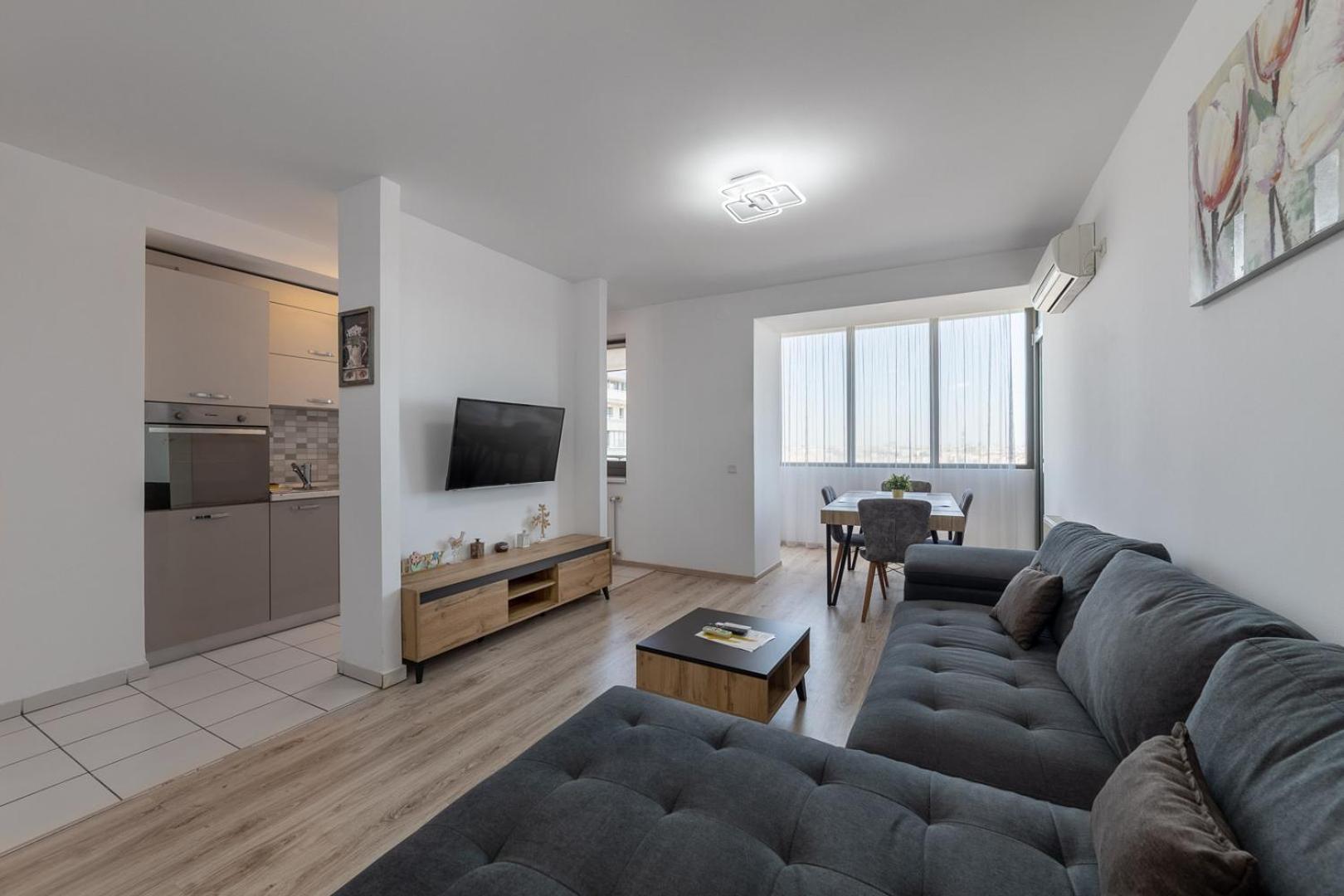 Monaco Grand By Citybookings Apartment