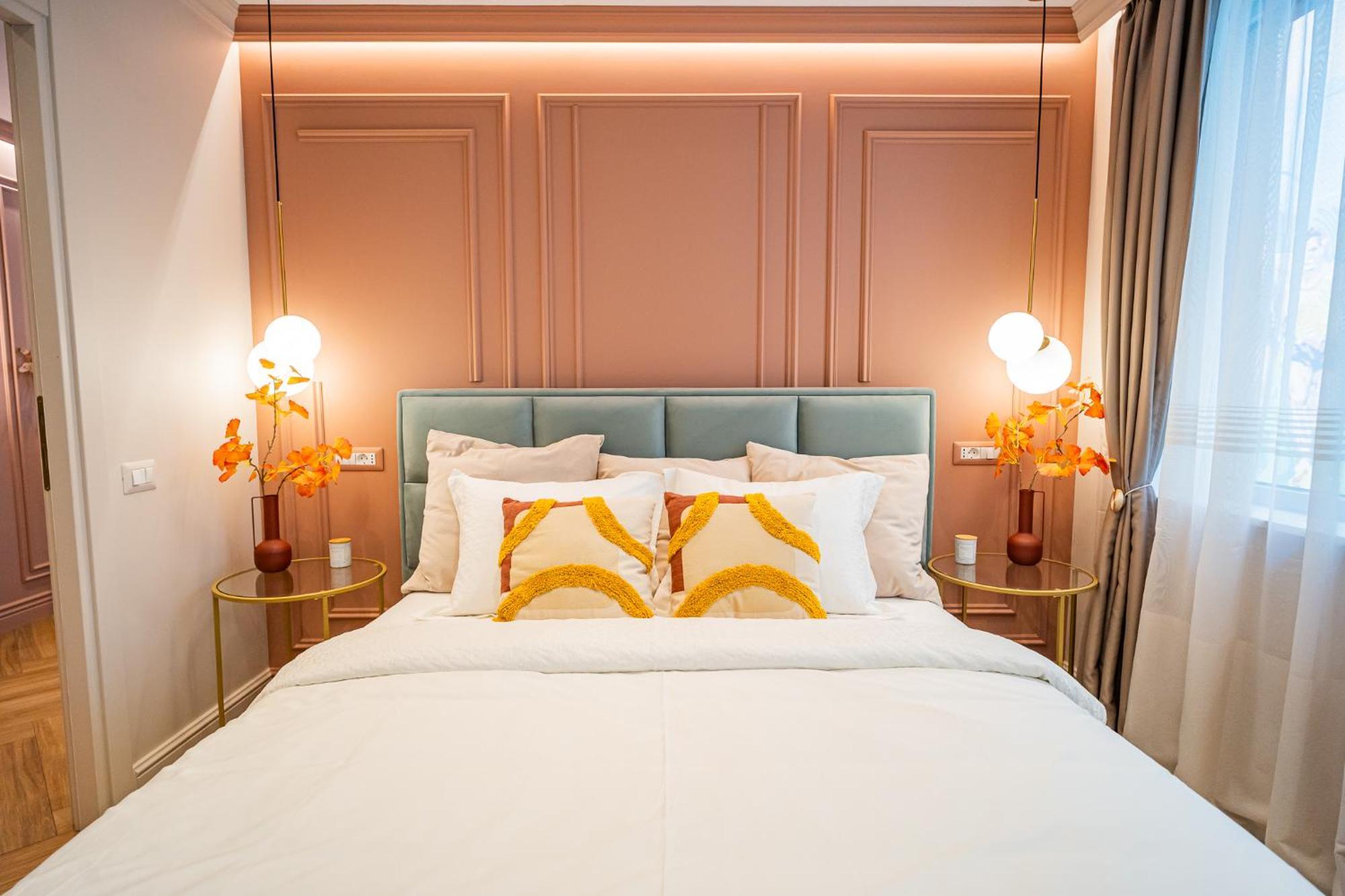Victoriei Emerald & Pink Gems - Designer Apartamento