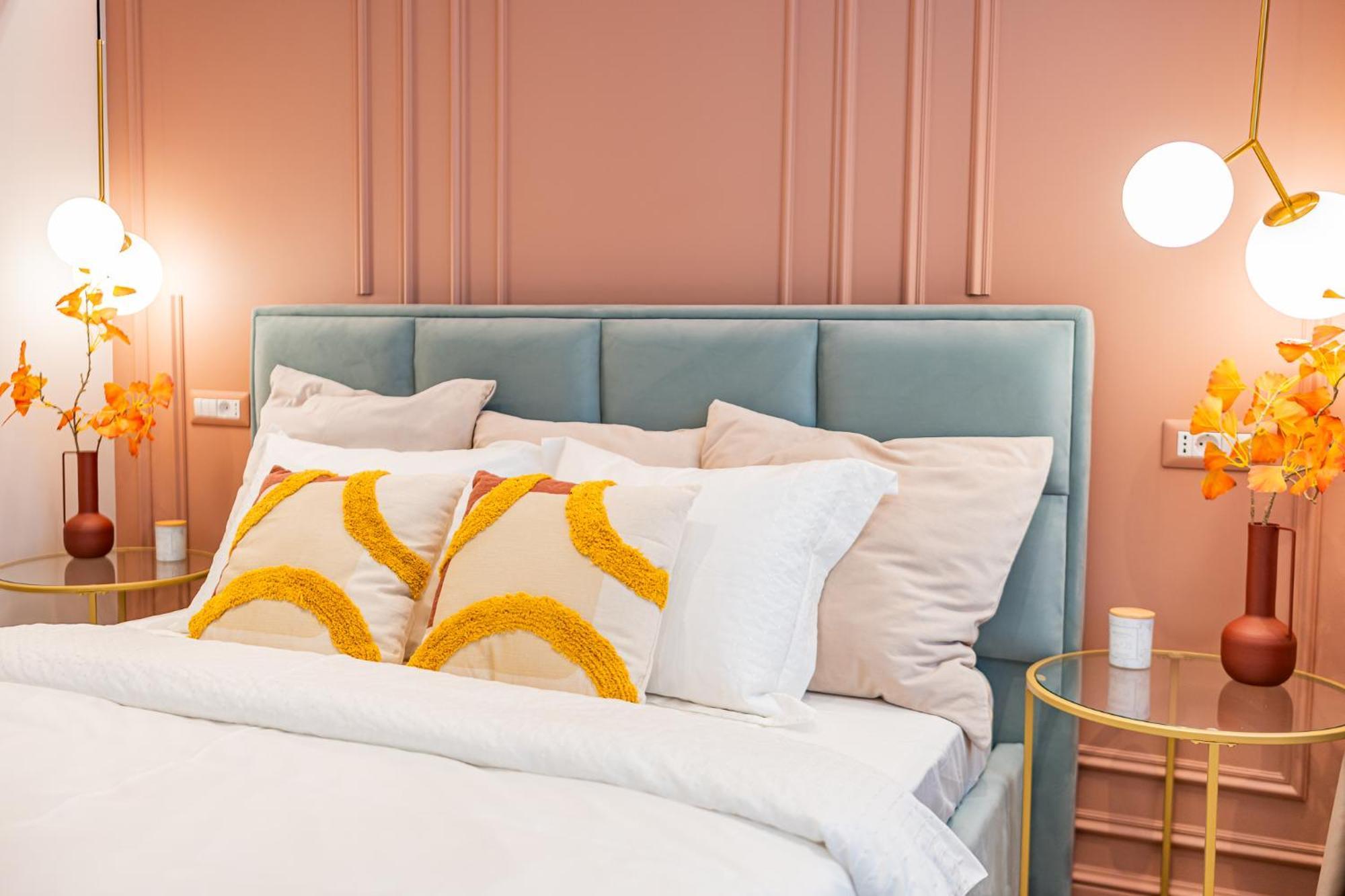 Apartamento Victoriei Emerald & Pink Gems - Designer