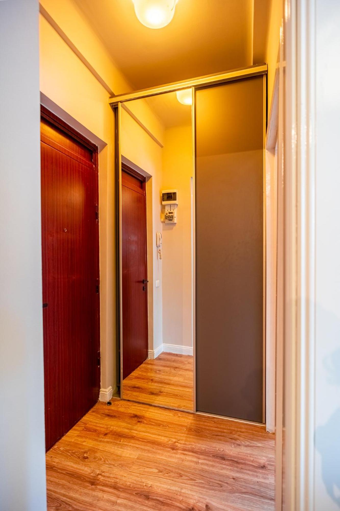 Cozy Near Calea Victoriei * Bucareste