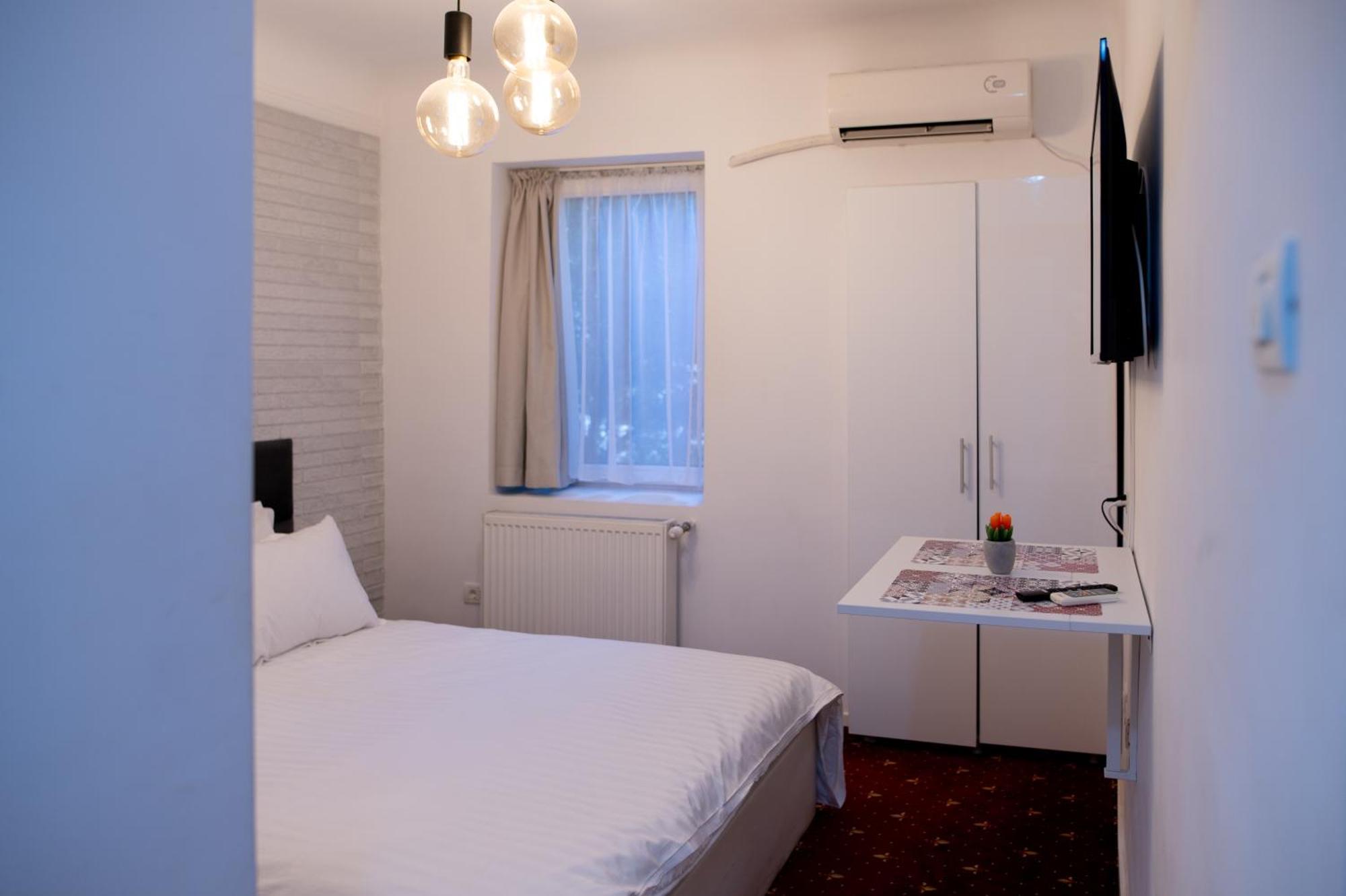 Moise House - Kosher Bucureşti