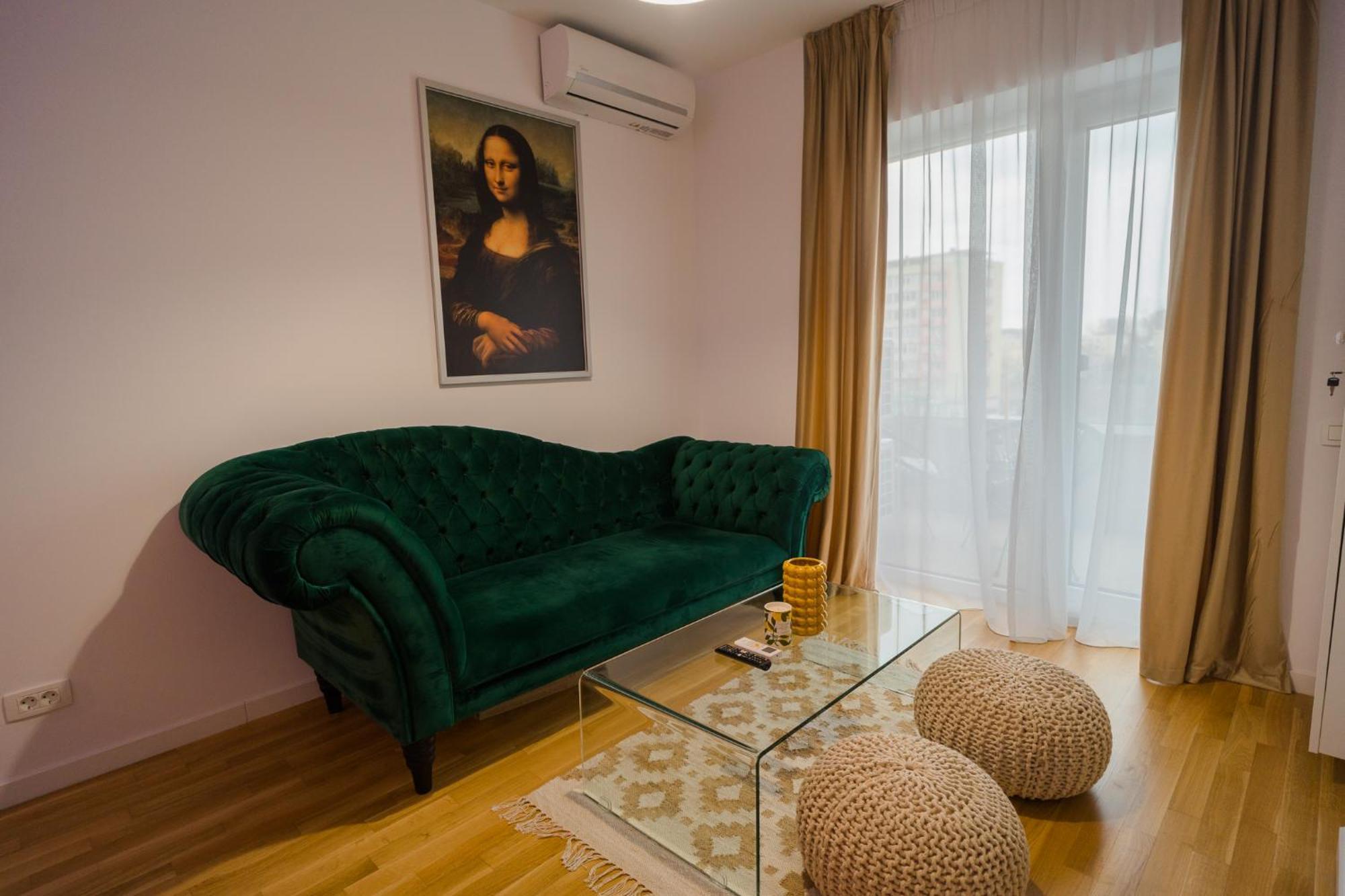 Apartment With View & Large Balcony *