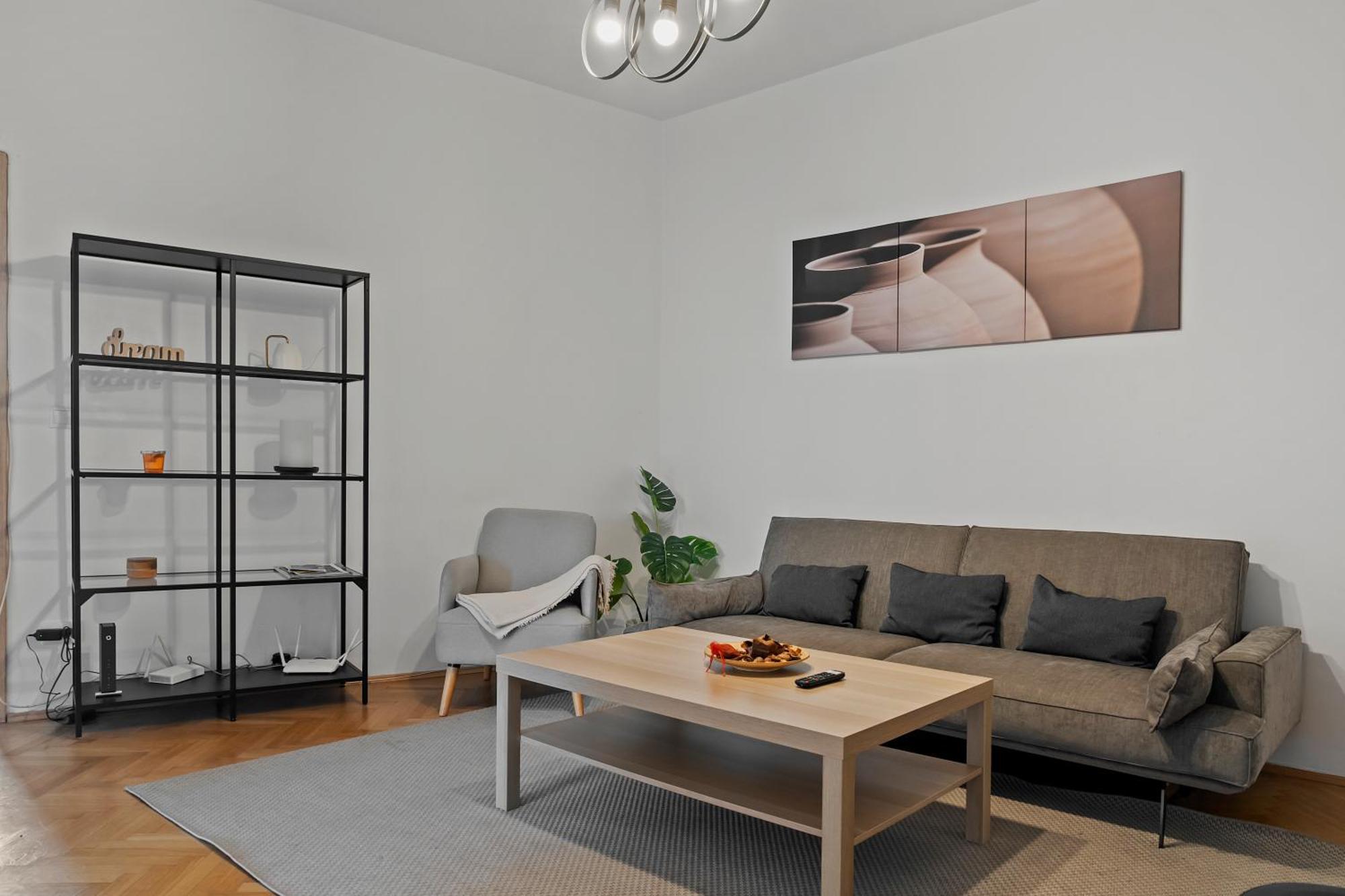 Ultracentral Dreamland 3 Bdrm *