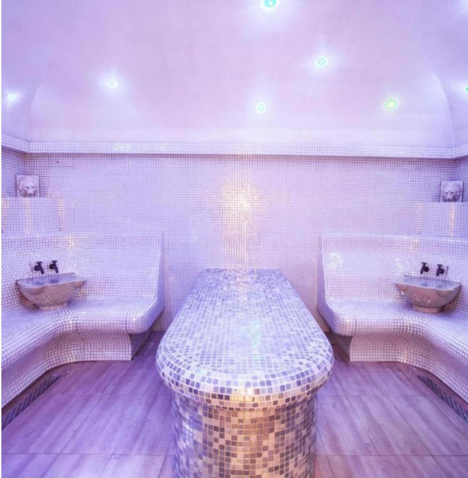 Homestay Love Room *