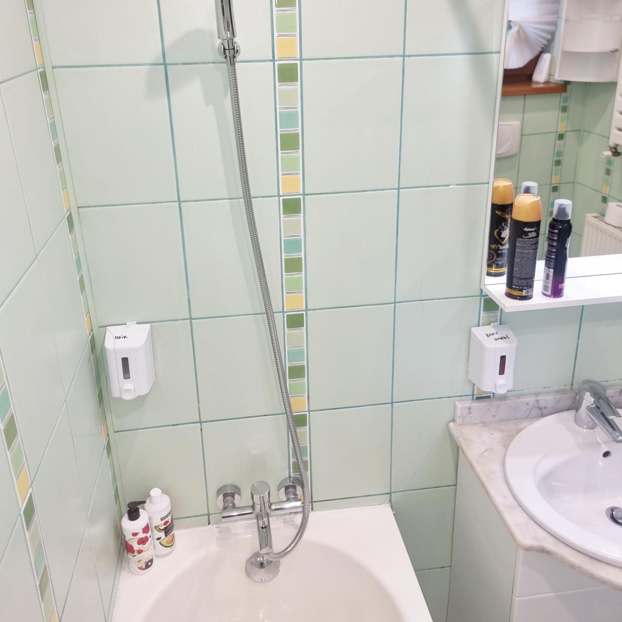 Near Old Town - Chill & Relax - 3Bdr Cozy & Roomy Bucareste