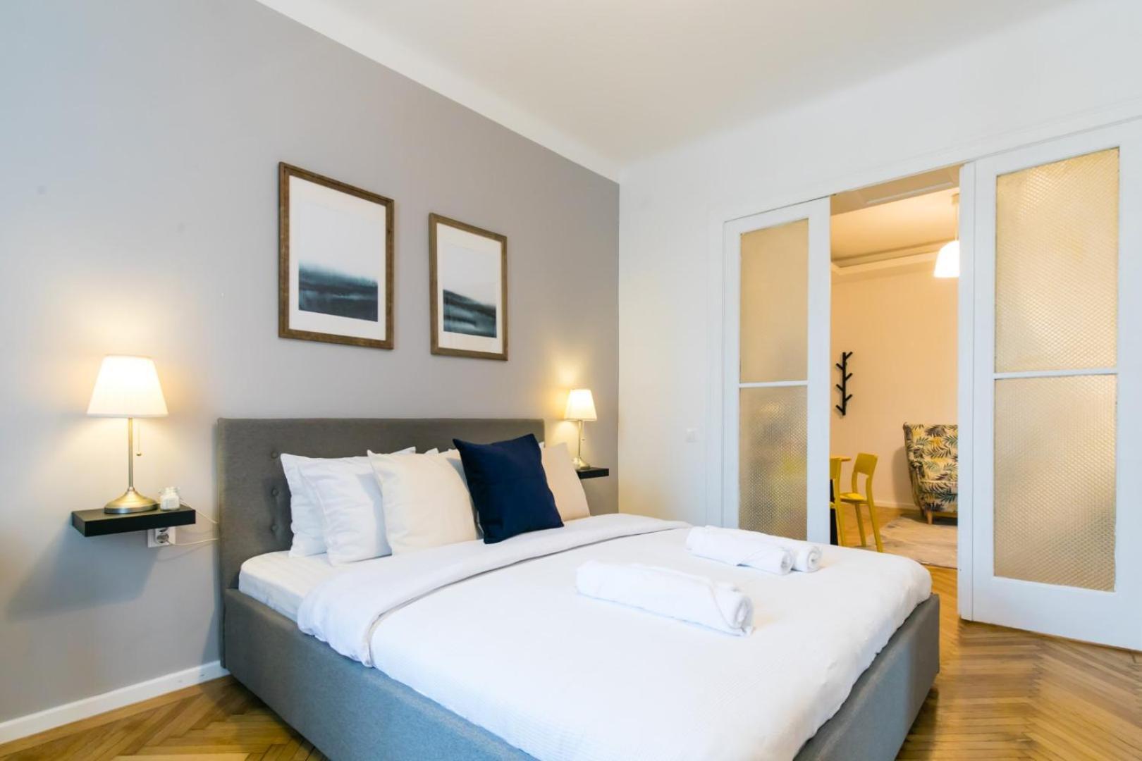 Heart Of The City - Cozy In Prime Location Apartamento Bucareste