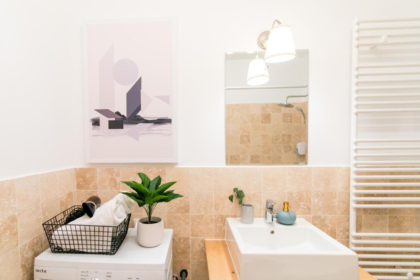 Heart Of The City - Cozy In Prime Location Apartamento