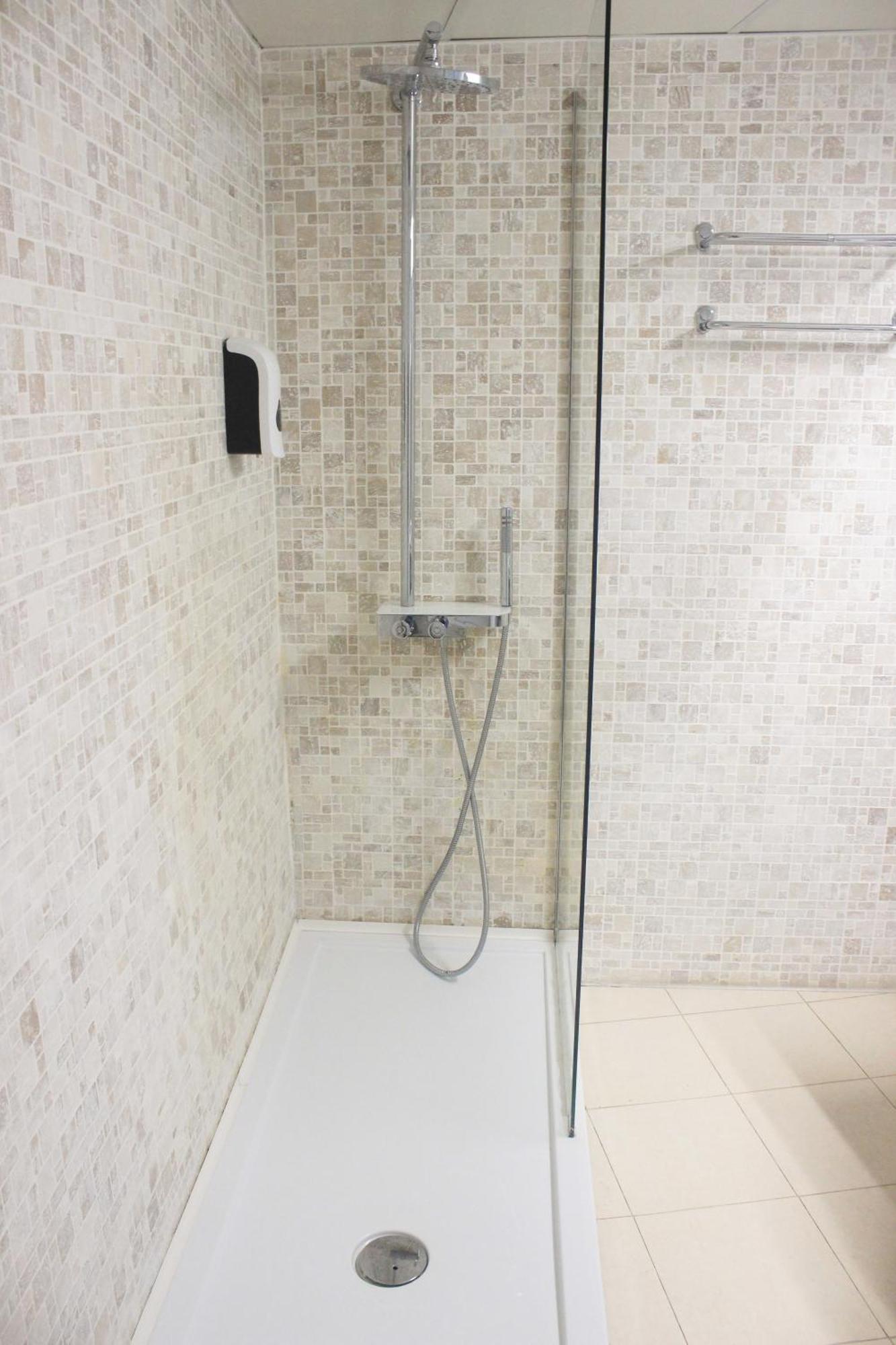Moise House - Kosher 3* Bucureşti