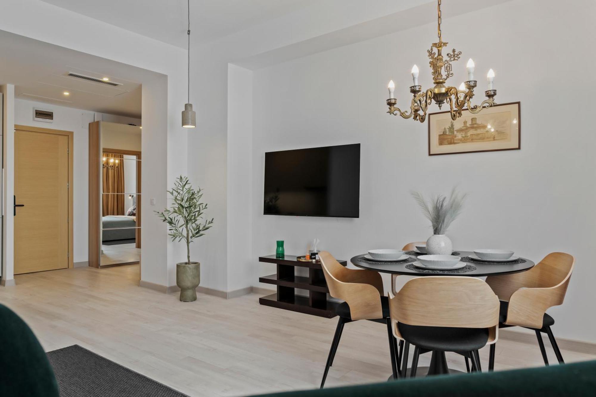 Rin Luxury Pool & Apartment *