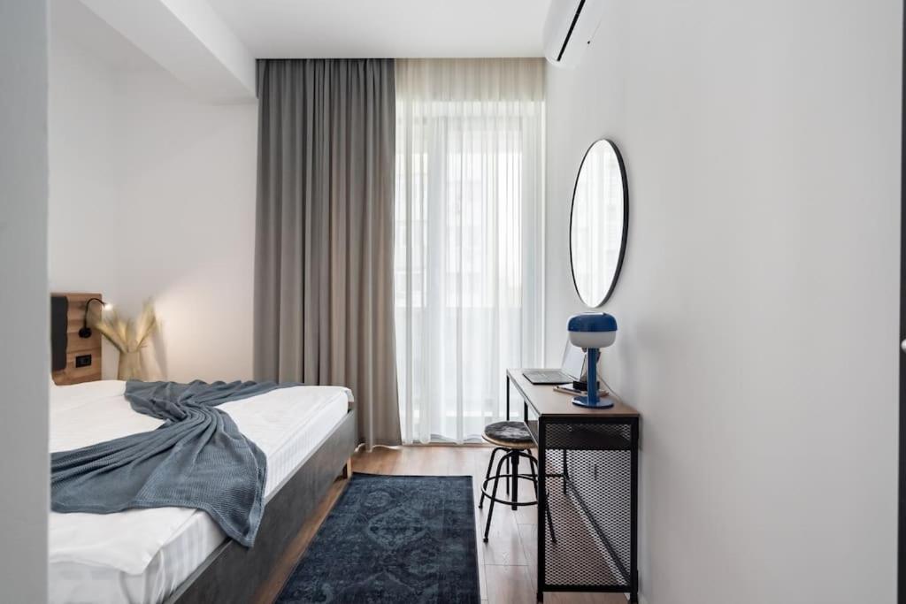15 - New Building & Parking Apartament Bucureşti