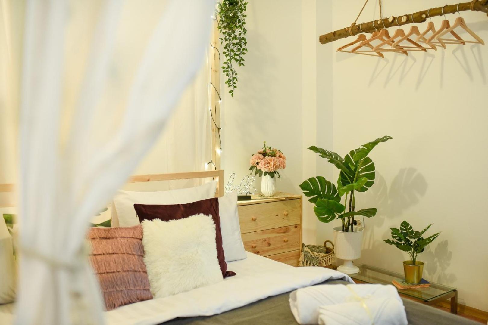 Historic Charm Meets Modern Luxury - Stylish In The Center
