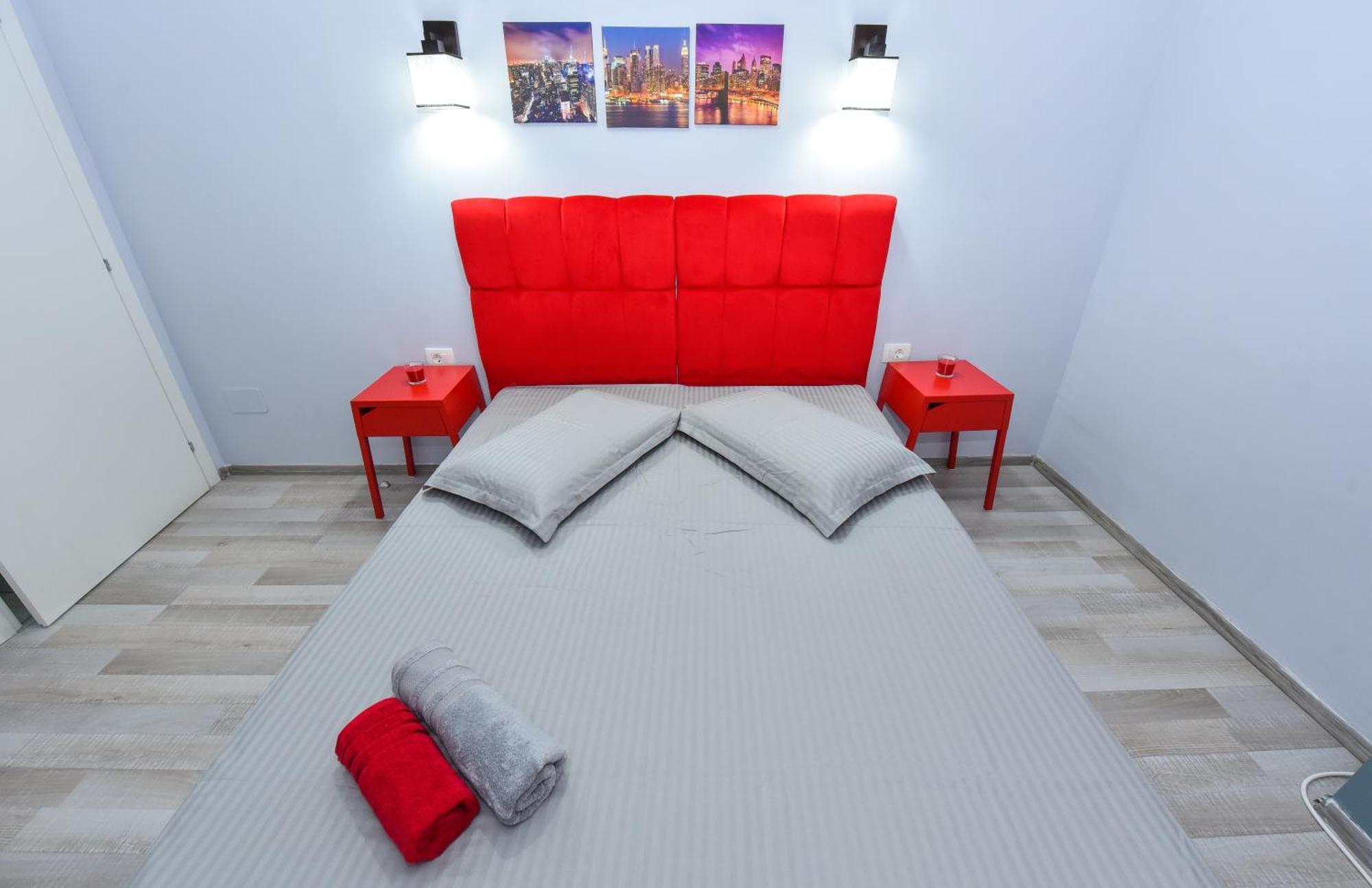 Apartment Dracula Adventure Tours *