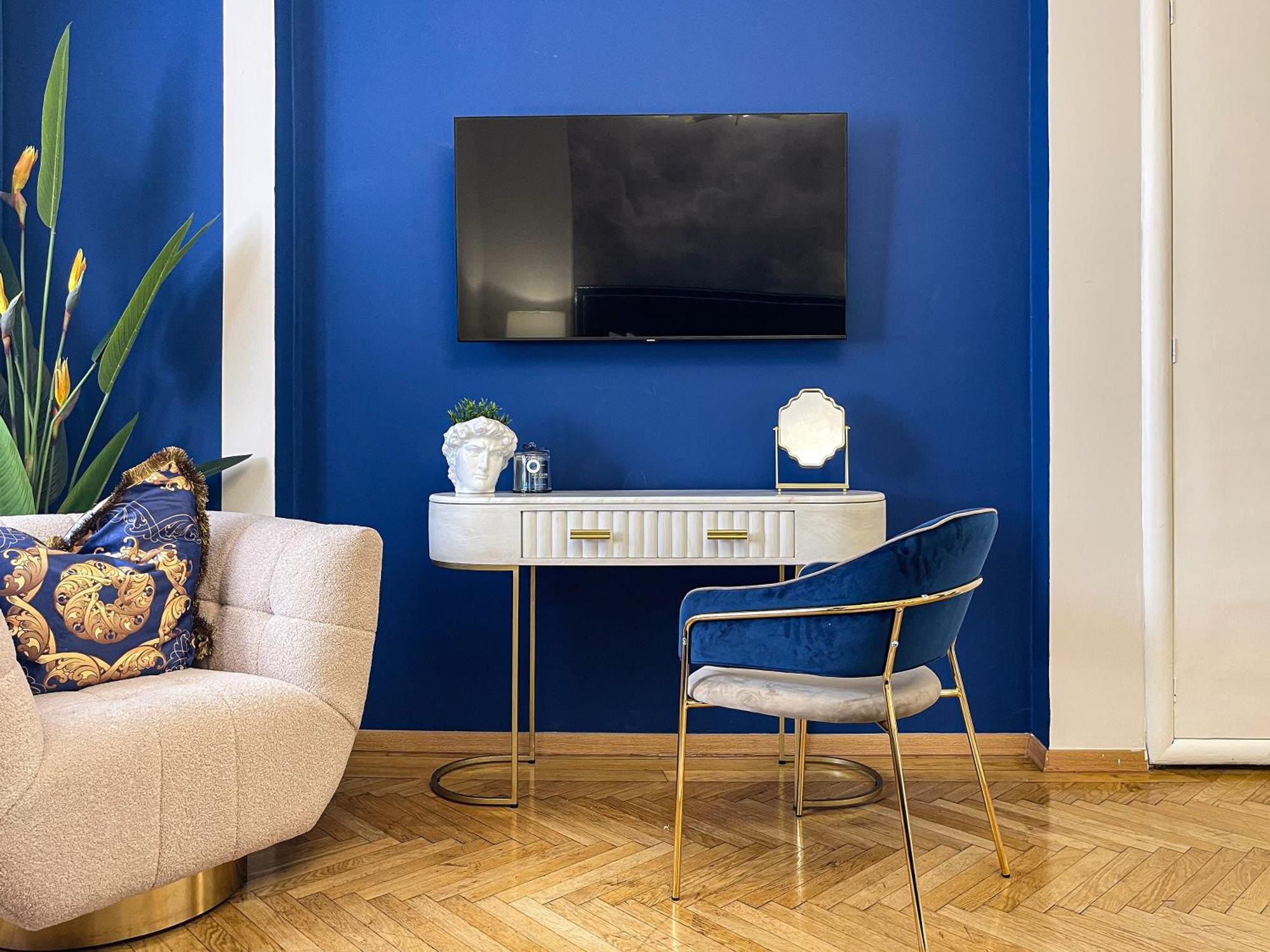 Qult - Cloud Atlas Apartment *