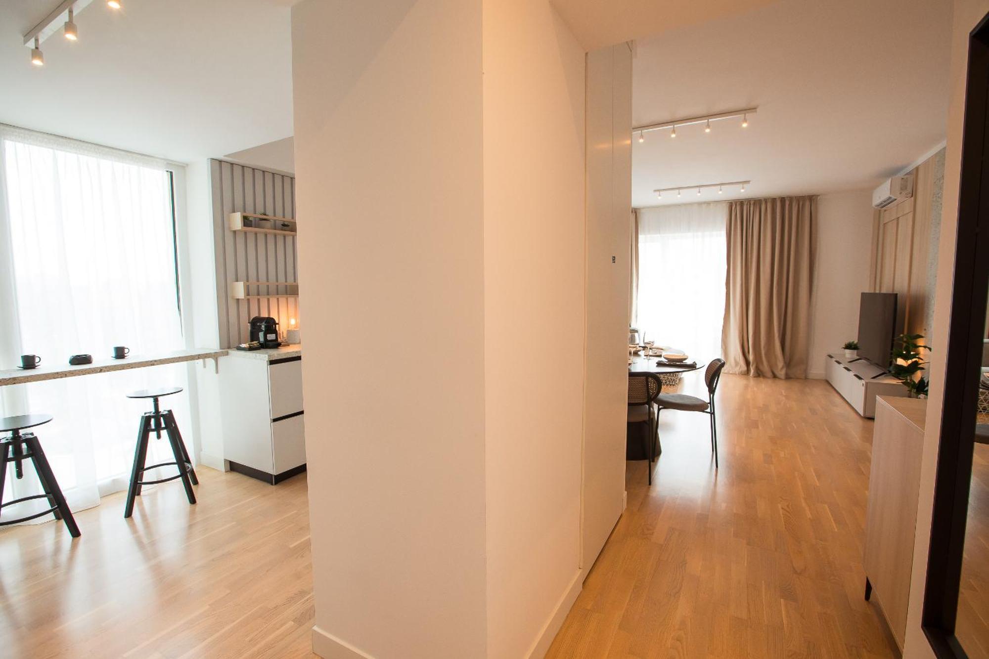 Marble Heights I 1 Bedroom With Underground Parking Apartamento