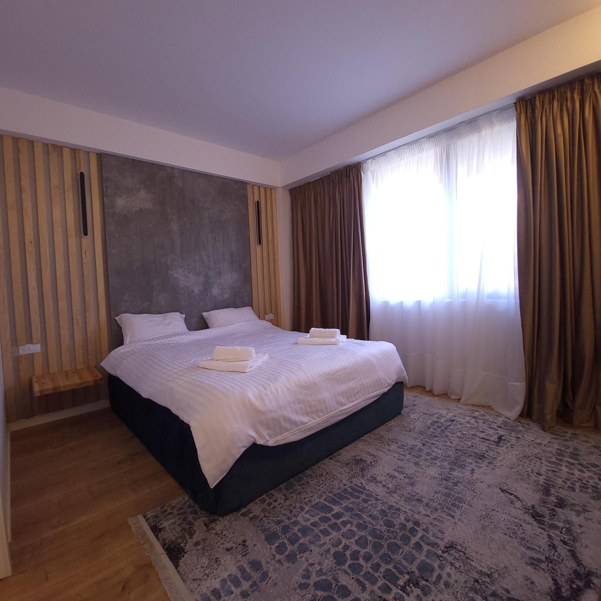 Elegant Cu Terasa Apartamento