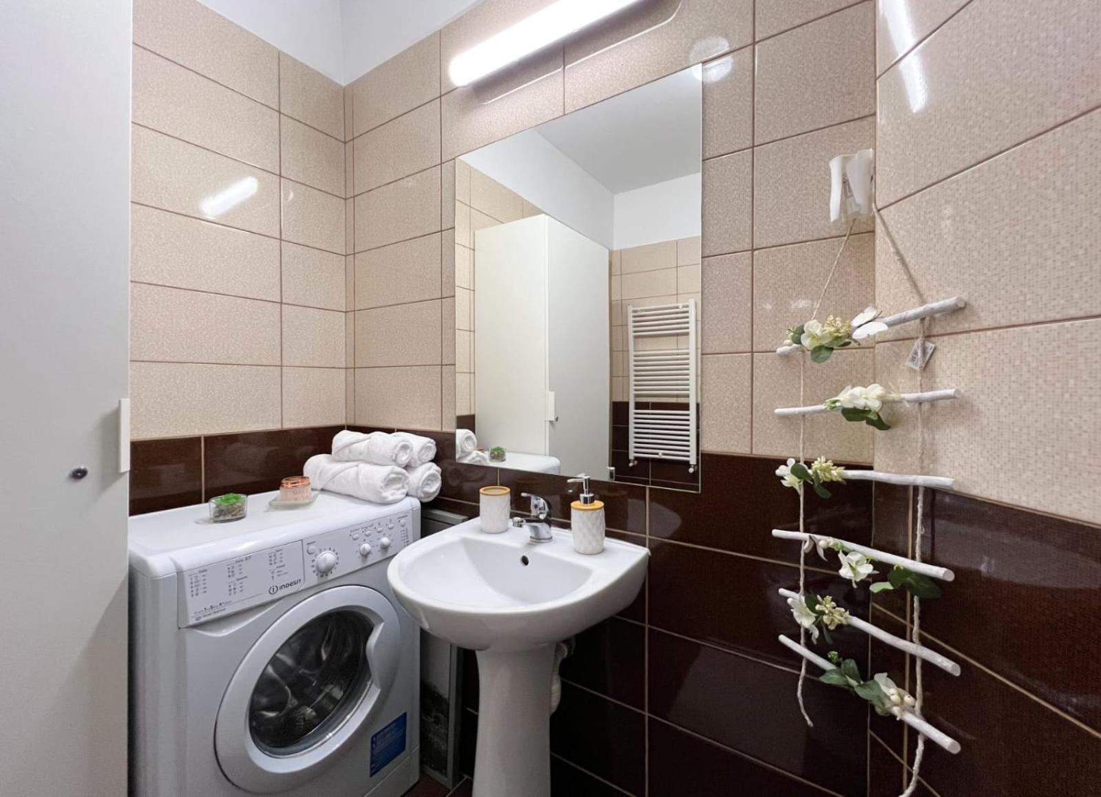Apartament Deluxe Uniri Bucureşti
