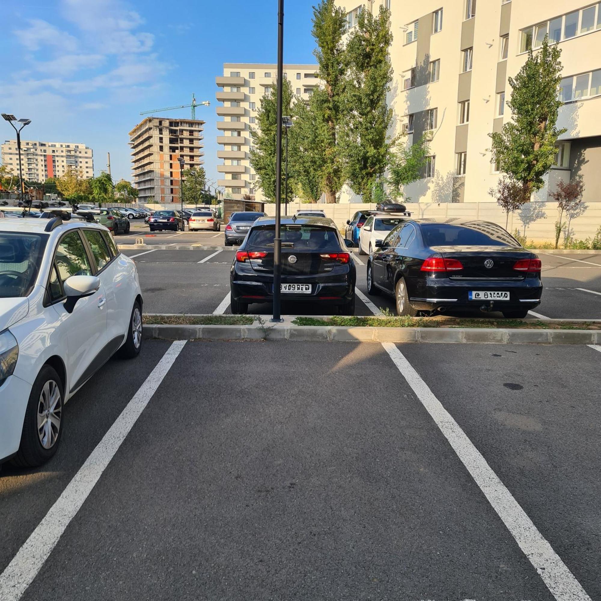 Bridge 113 - With Free Parking & Flexible Check-in, Sector 6 Bucharest