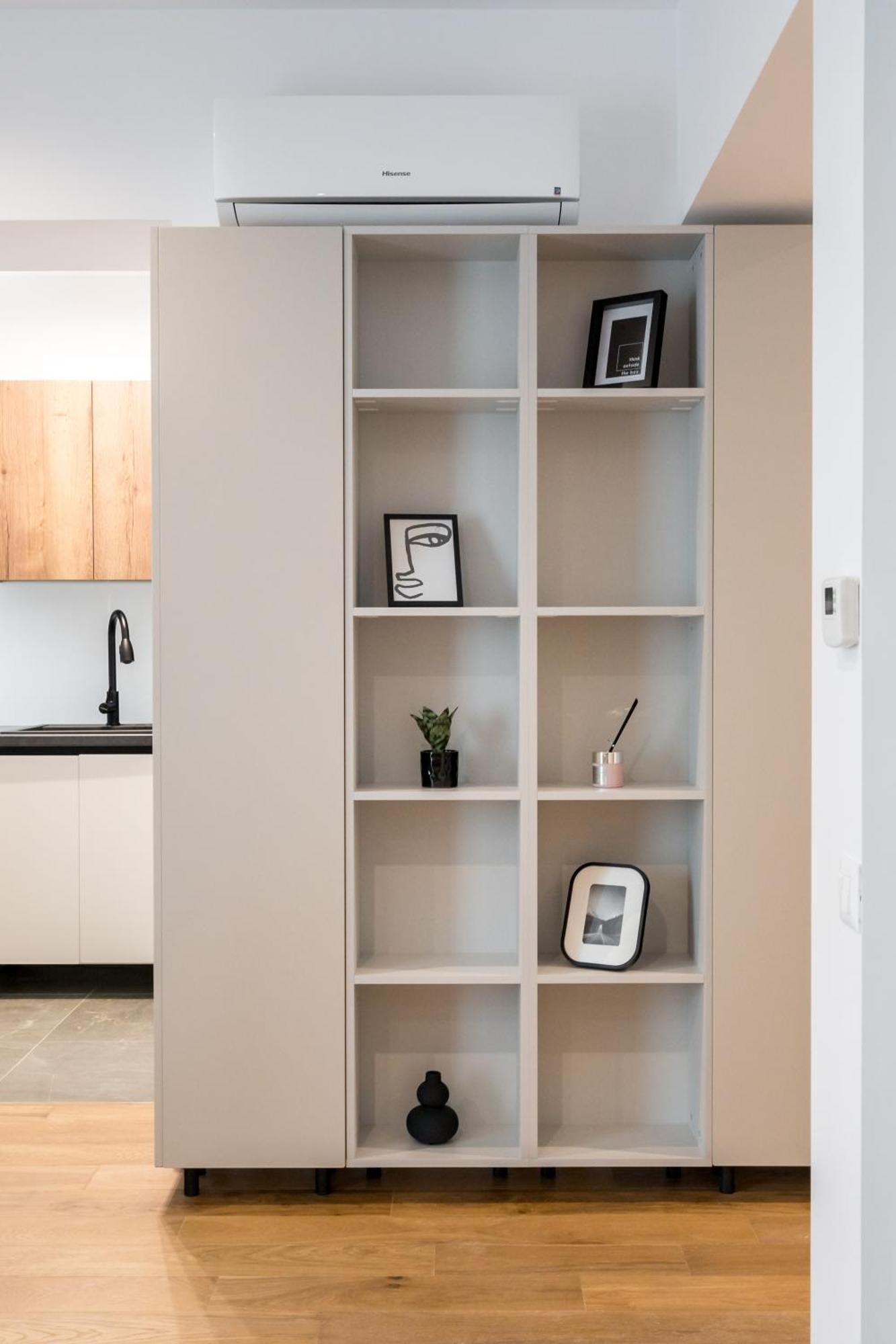 Maze Stripe 1 Bedroom In One Cotroceni Apartment