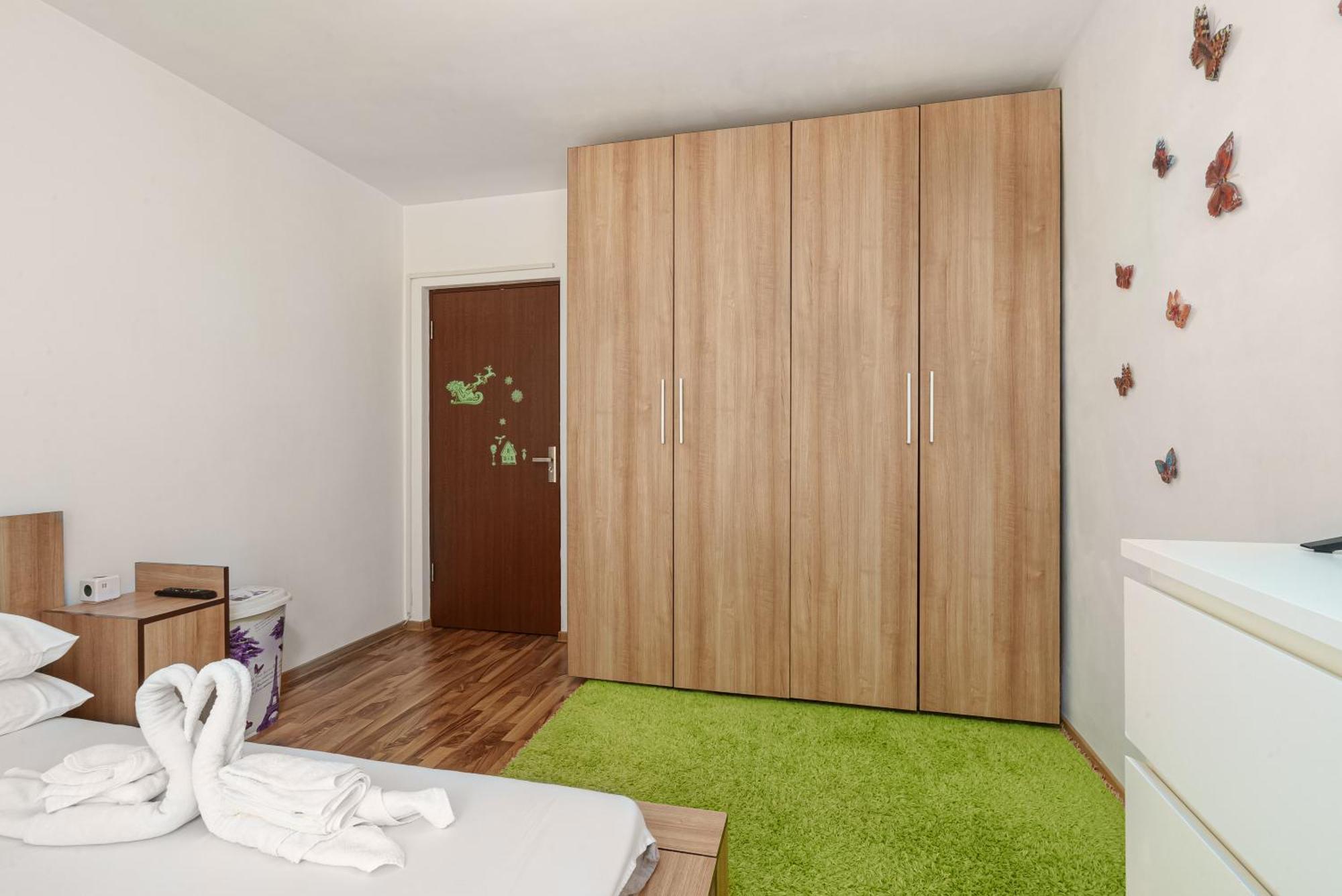 Stone Gate #2 Apartament *