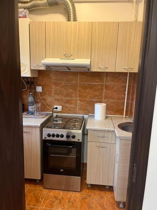 Apartment With Balcony In Drumul Taberei, Bucharest