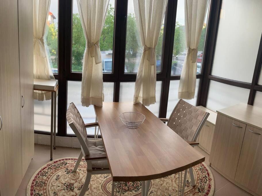 With Balcony In Drumul Taberei, Bucharest