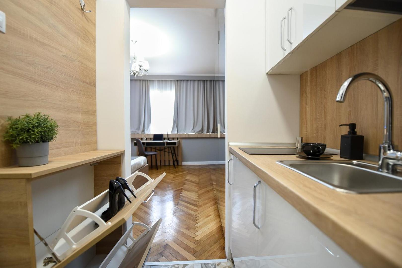 Center Getaway - Cozy For Your Perfect Apartment