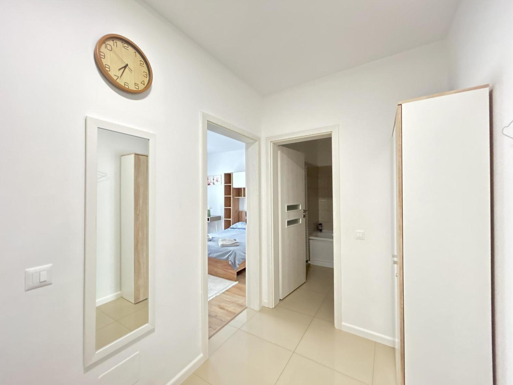 Urban Retreat With Balcony At Exigent Plaza - 06 Apartment