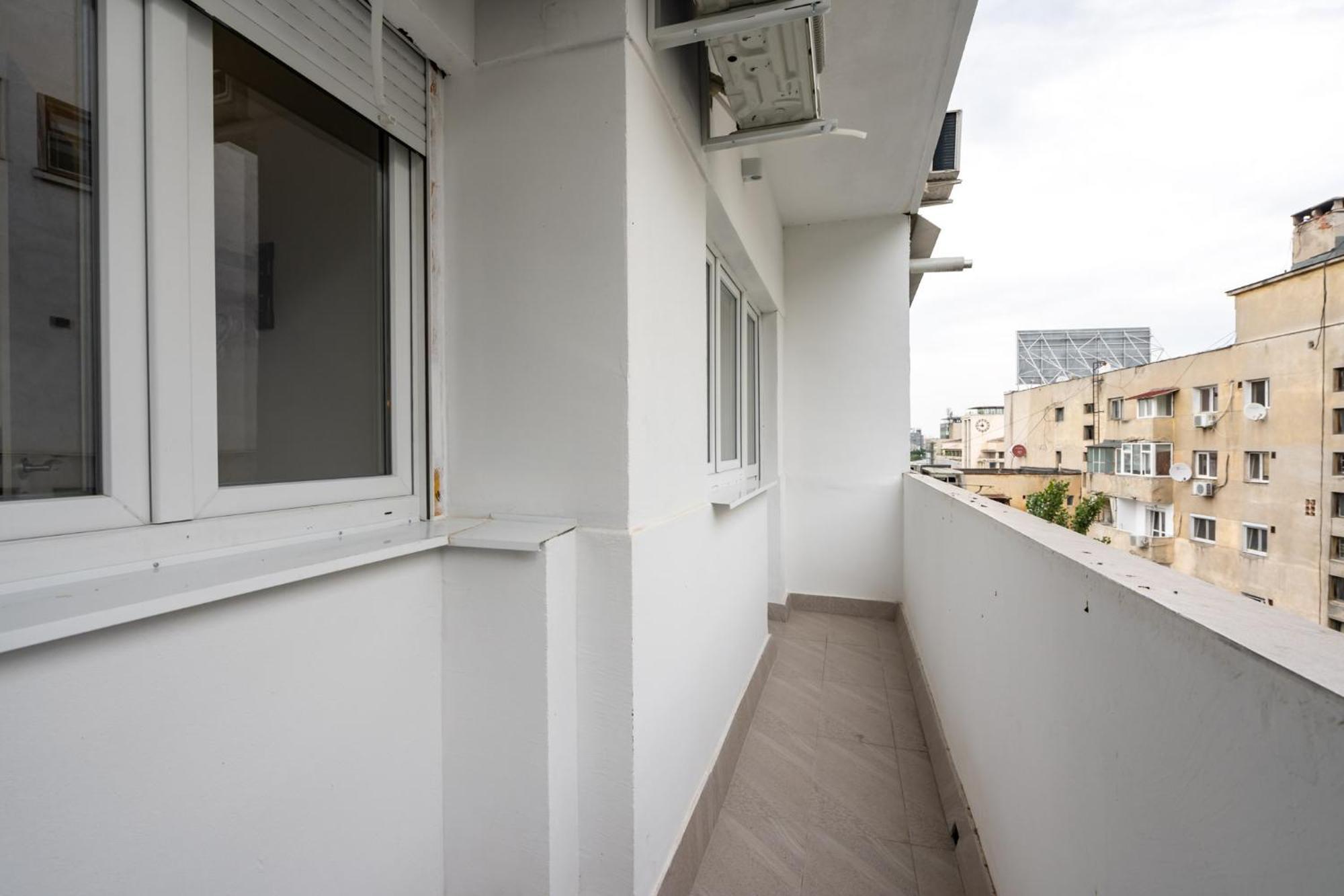 Elegant Escape With Balcony Calea Victoriei