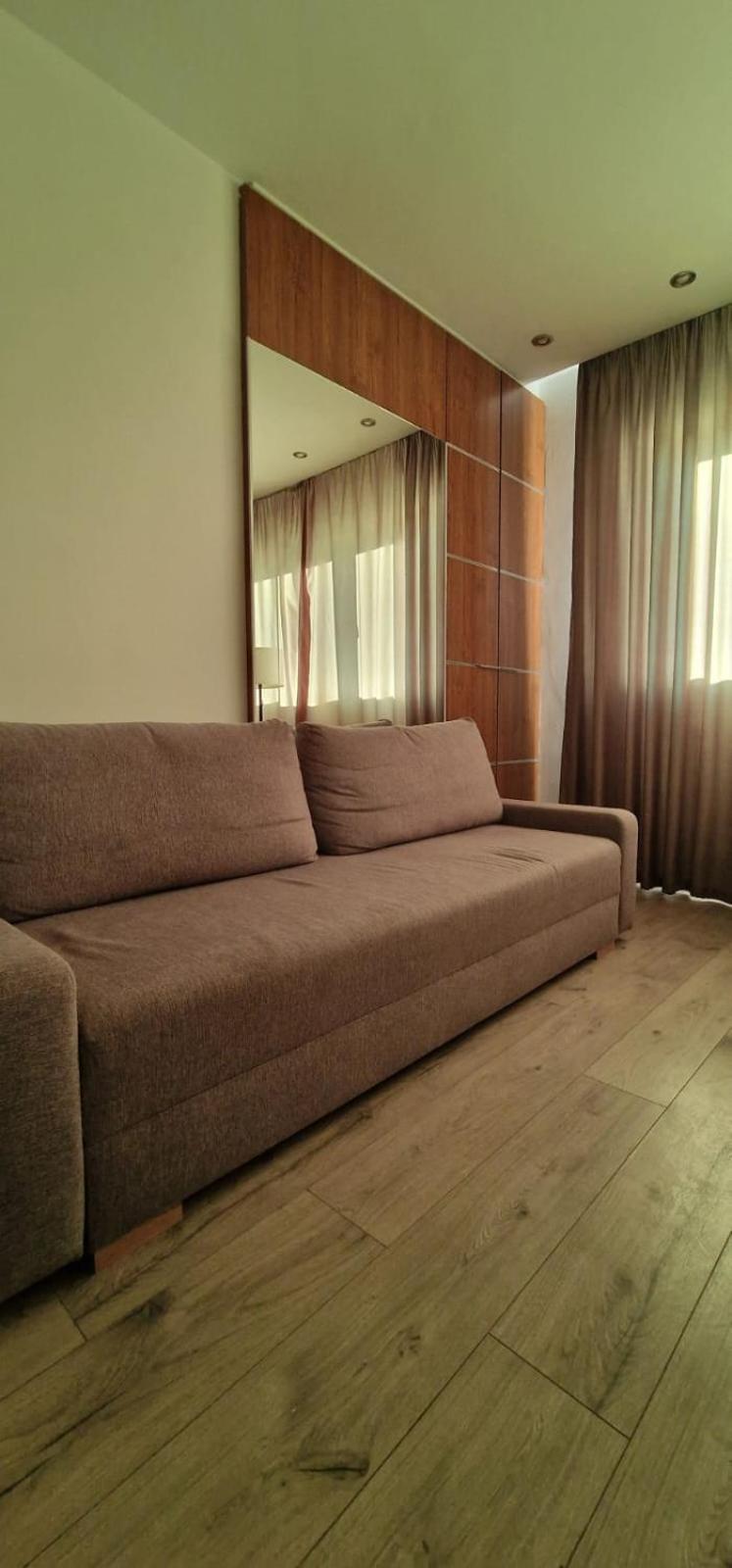 Carol - Vibes Apartment *